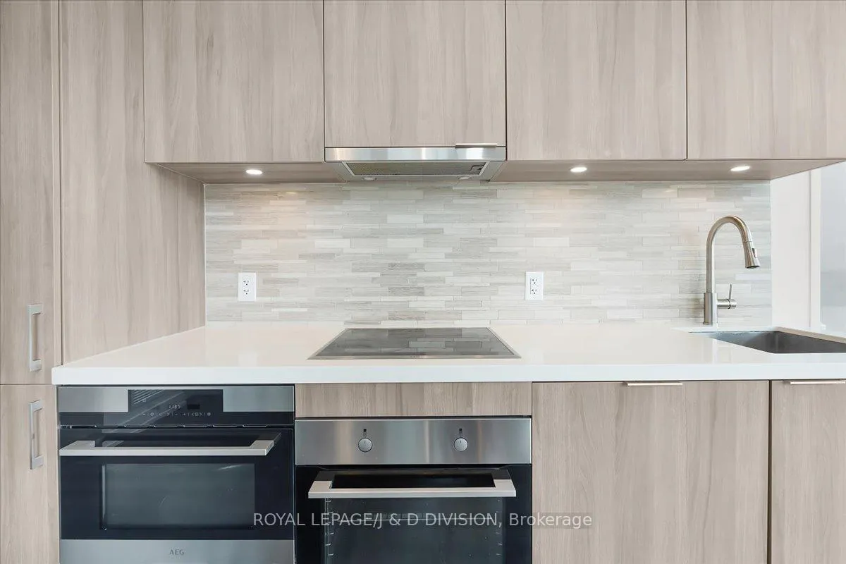 Photo 10 of Unit 1018, 158 Front Street E, Toronto, Moss Park — HOMEH