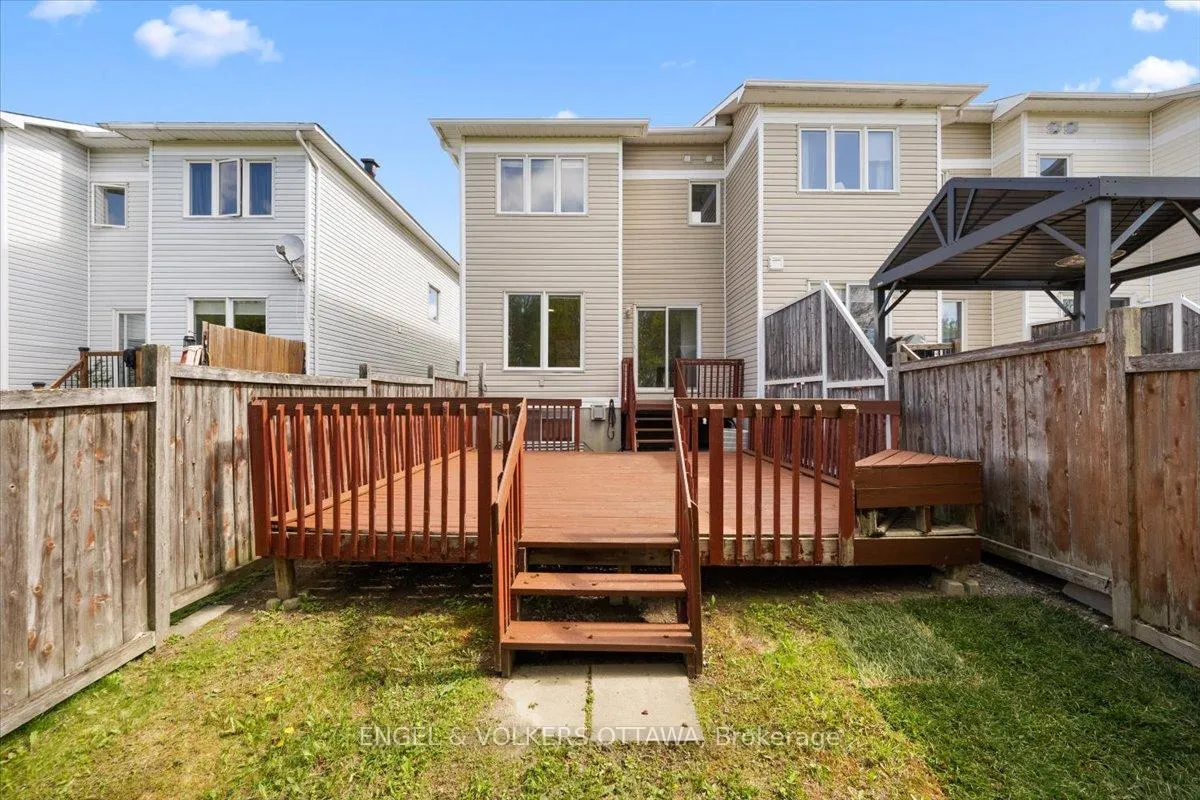 Photo 44 of 348 Hillsboro Private, Ottawa, Kanata - Emerald Meadows/Trailwest — HOMEH