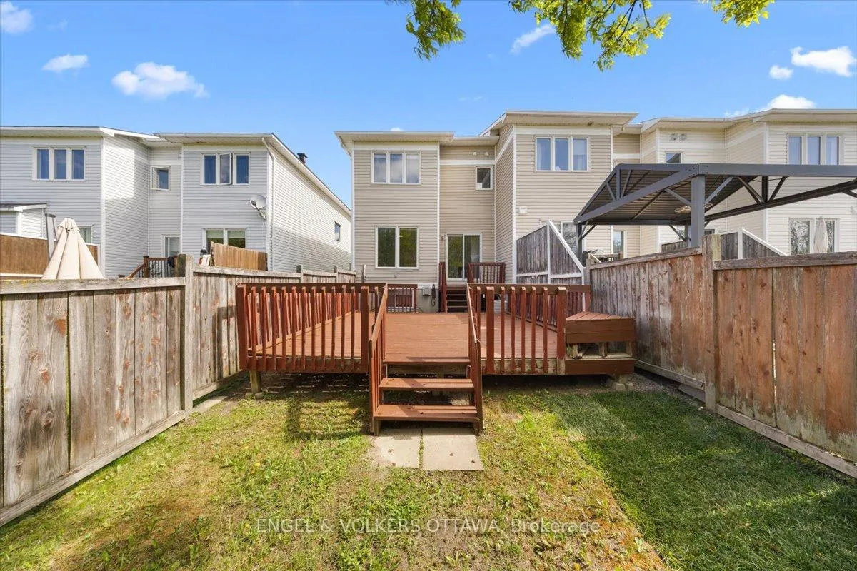 Photo 45 of 348 Hillsboro Private, Ottawa, Kanata - Emerald Meadows/Trailwest — HOMEH