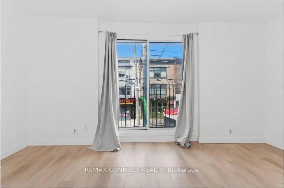 Photo 4 of Unit 2nd floor, 401 Roncesvalles Avenue, Toronto, Roncesvalles — HOMEH