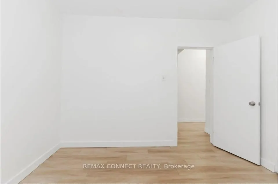 Photo 12 of Unit 2nd floor, 401 Roncesvalles Avenue, Toronto, Roncesvalles — HOMEH