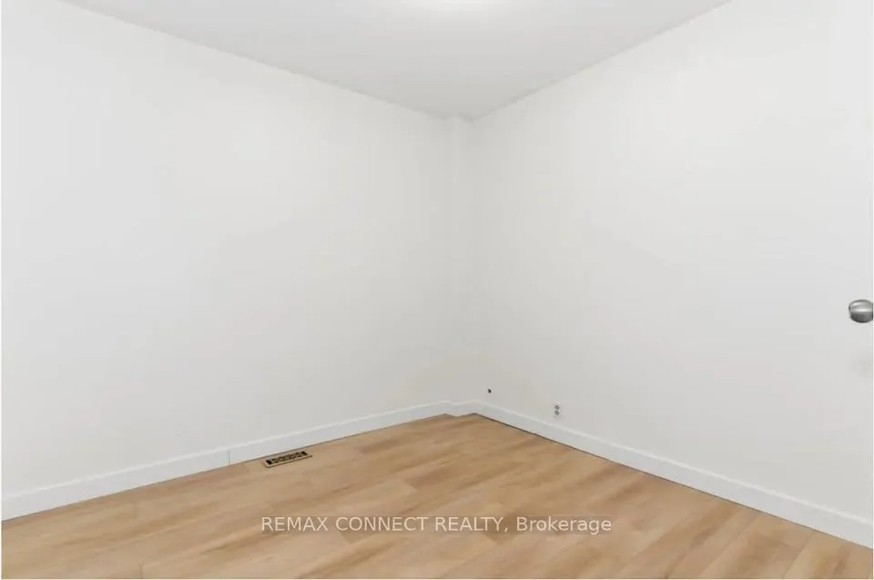 Photo 17 of Unit 2nd floor, 401 Roncesvalles Avenue, Toronto, Roncesvalles — HOMEH