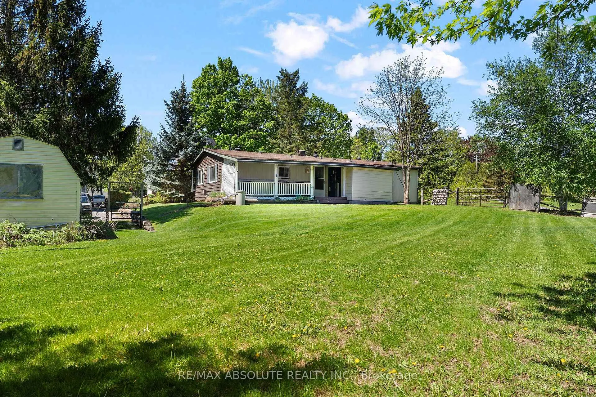 Photo 17 of 235 Poole Street, McNab/Braeside, Mcnab/Braeside Twps — HOMEH