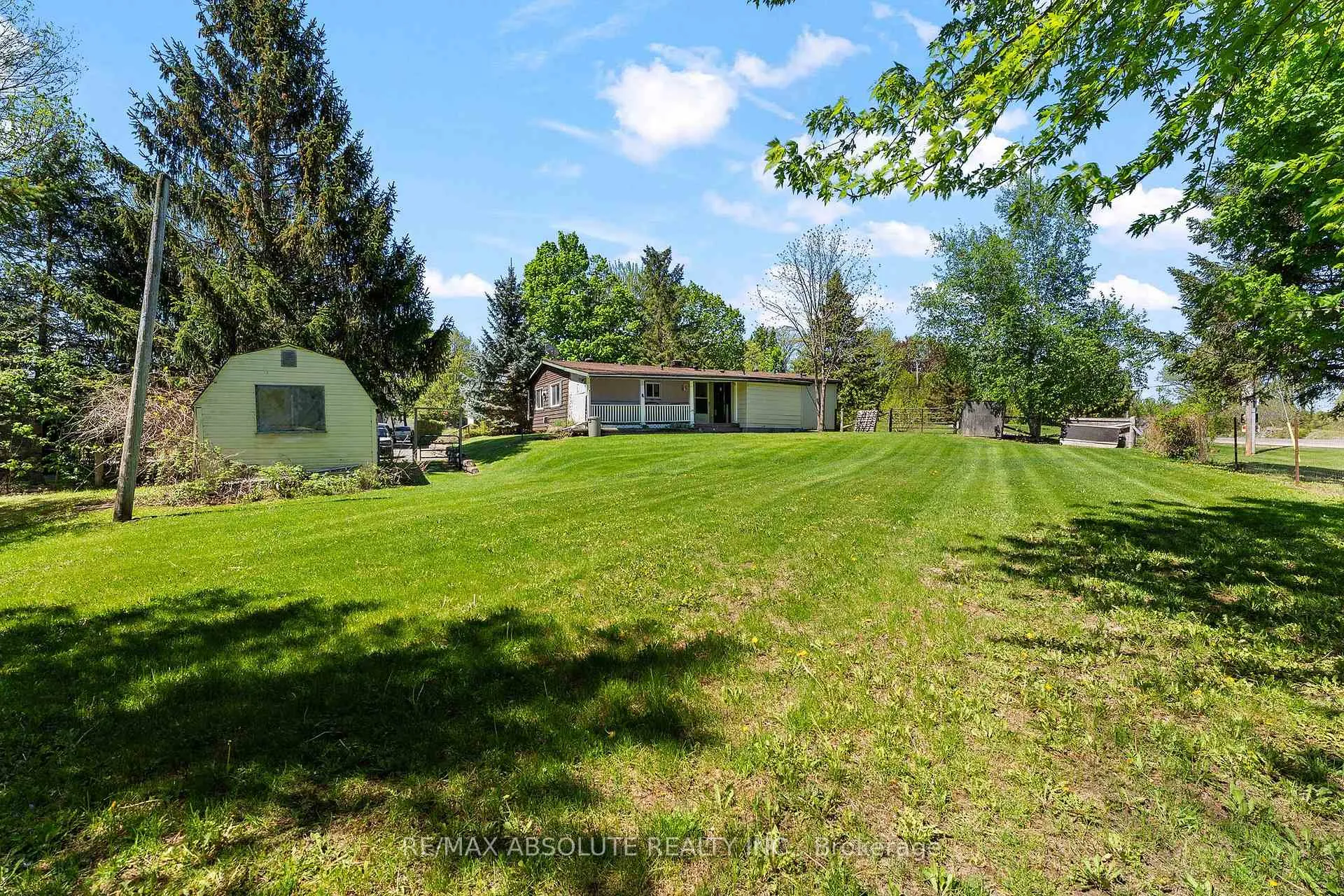 Photo 21 of 235 Poole Street, McNab/Braeside, Mcnab/Braeside Twps — HOMEH