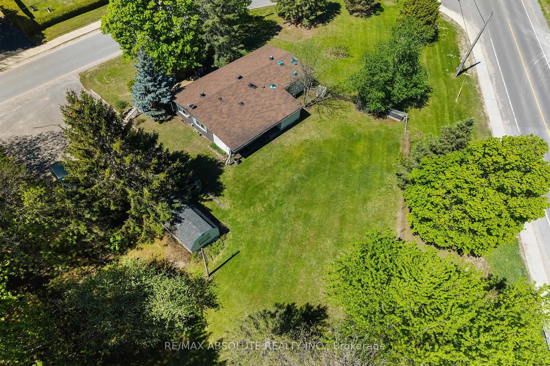 Photo 23 of 235 Poole Street, McNab/Braeside, Mcnab/Braeside Twps — HOMEH
