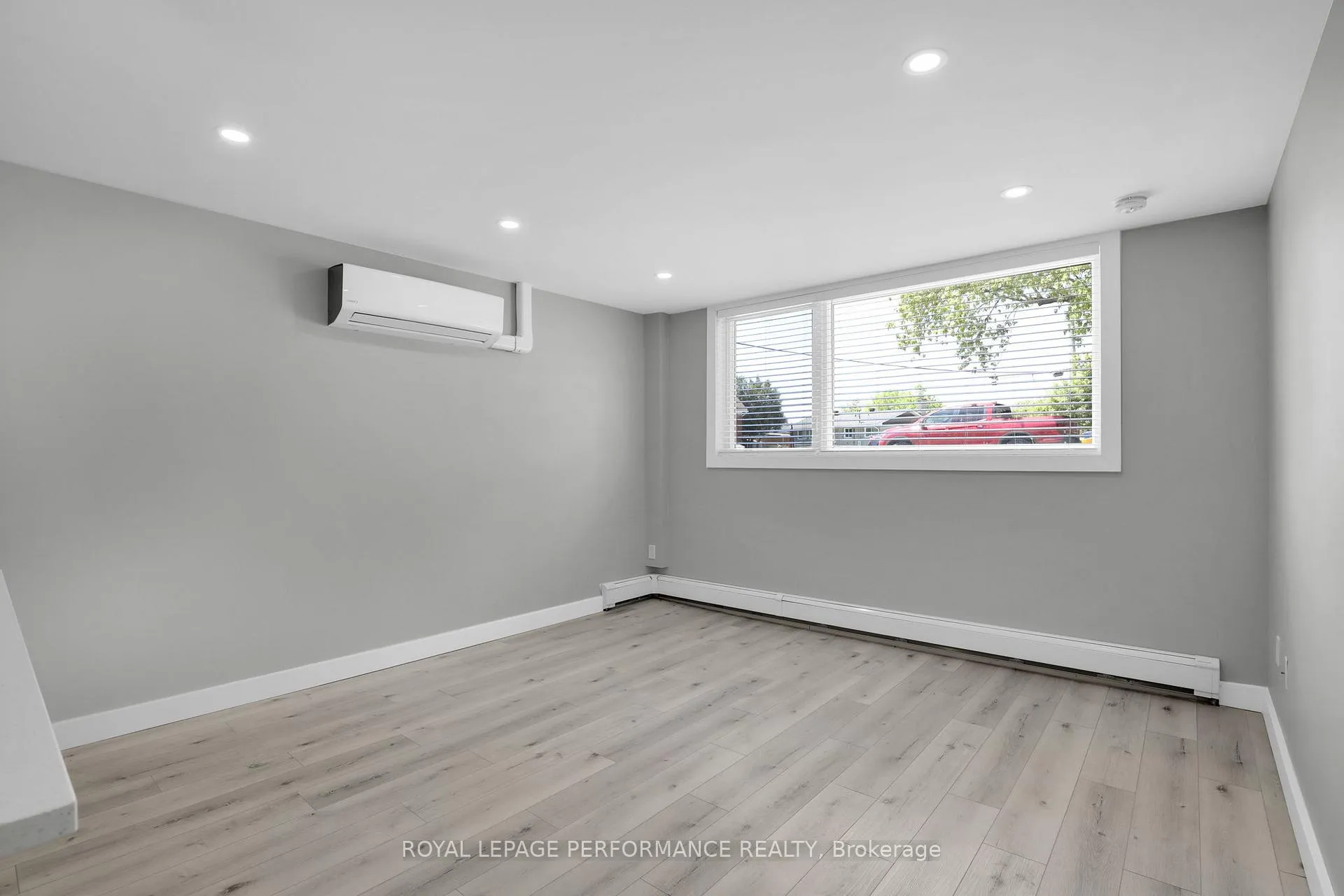 Photo 16 of Unit Unit 2, 695 Morgan Street, Ottawa, Vanier — HOMEH