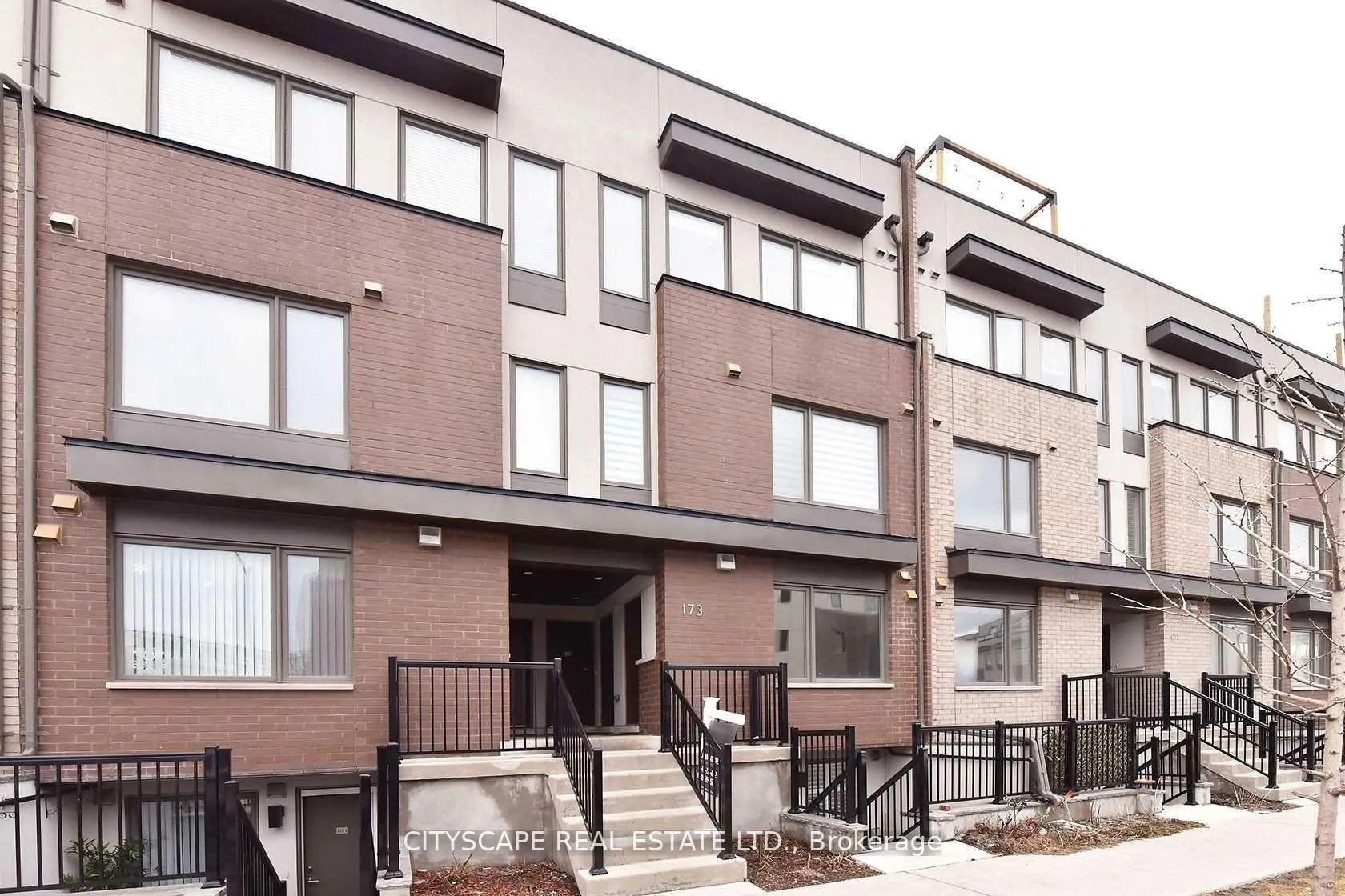 Front of Unit 6, 173 William Duncan Road W