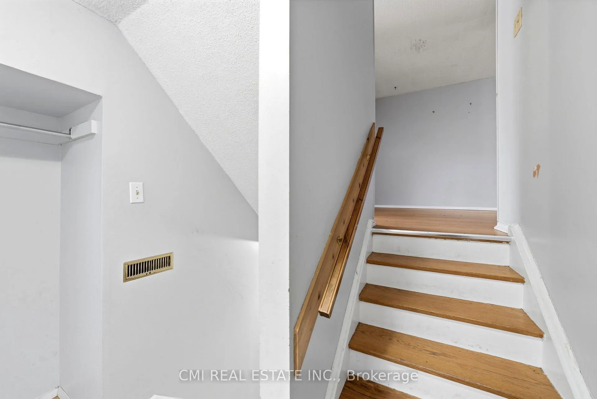 Photo 20 of Unit 44, 1300 Upper Ottawa Street, Hamilton, Quinndale — HOMEH