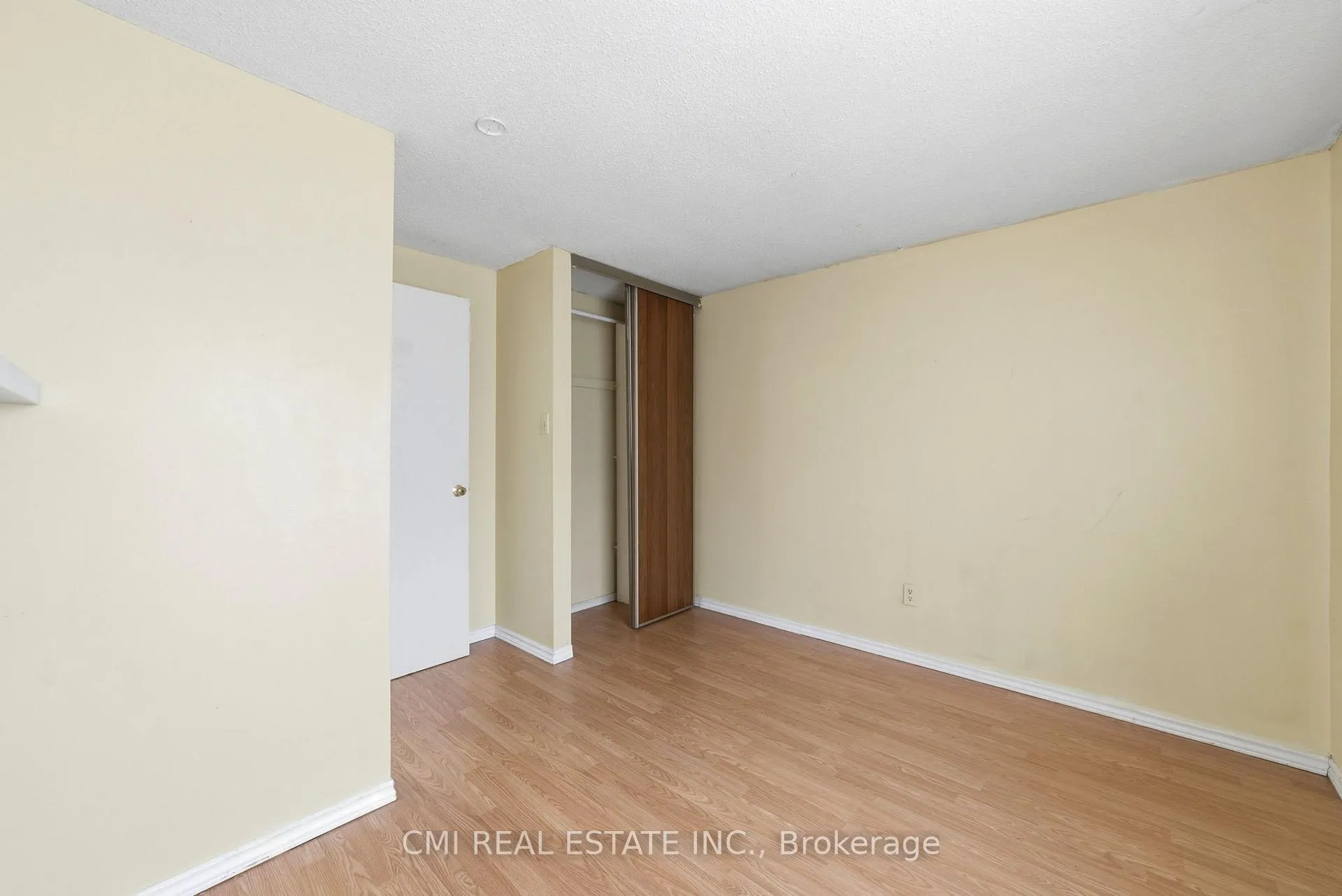 Photo 26 of Unit 44, 1300 Upper Ottawa Street, Hamilton, Quinndale — HOMEH