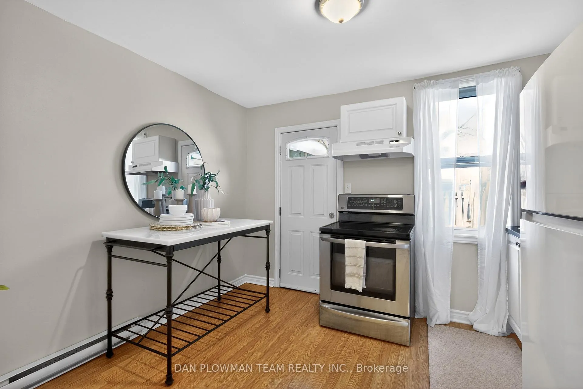 Photo 6 of 114 Olive Avenue, Oshawa, Central — HOMEH