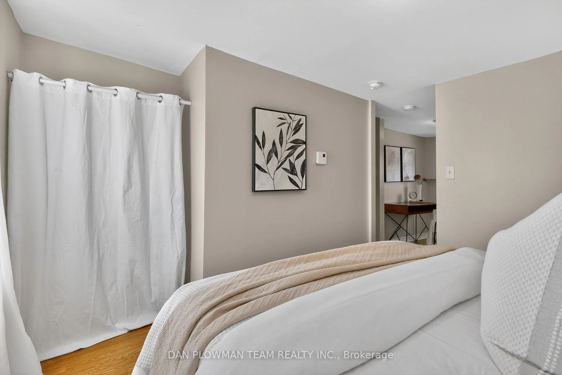 Photo 10 of 114 Olive Avenue, Oshawa, Central — HOMEH
