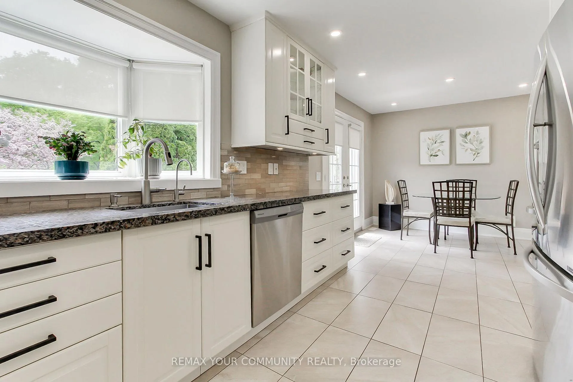 Photo 13 of Unit 5, 23 Reddington Drive, Caledon, Palgrave — HOMEH