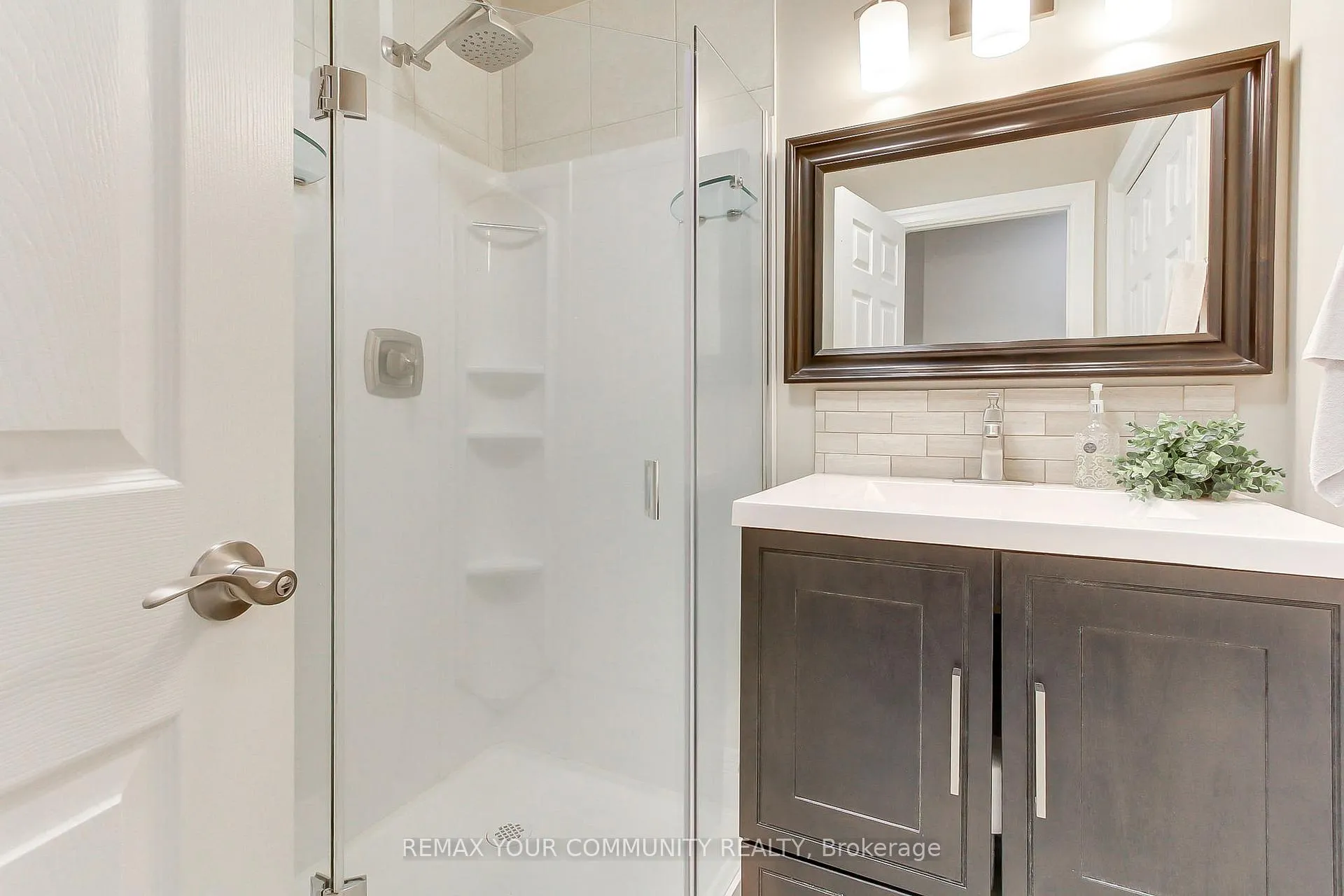 Photo 31 of Unit 5, 23 Reddington Drive, Caledon, Palgrave — HOMEH