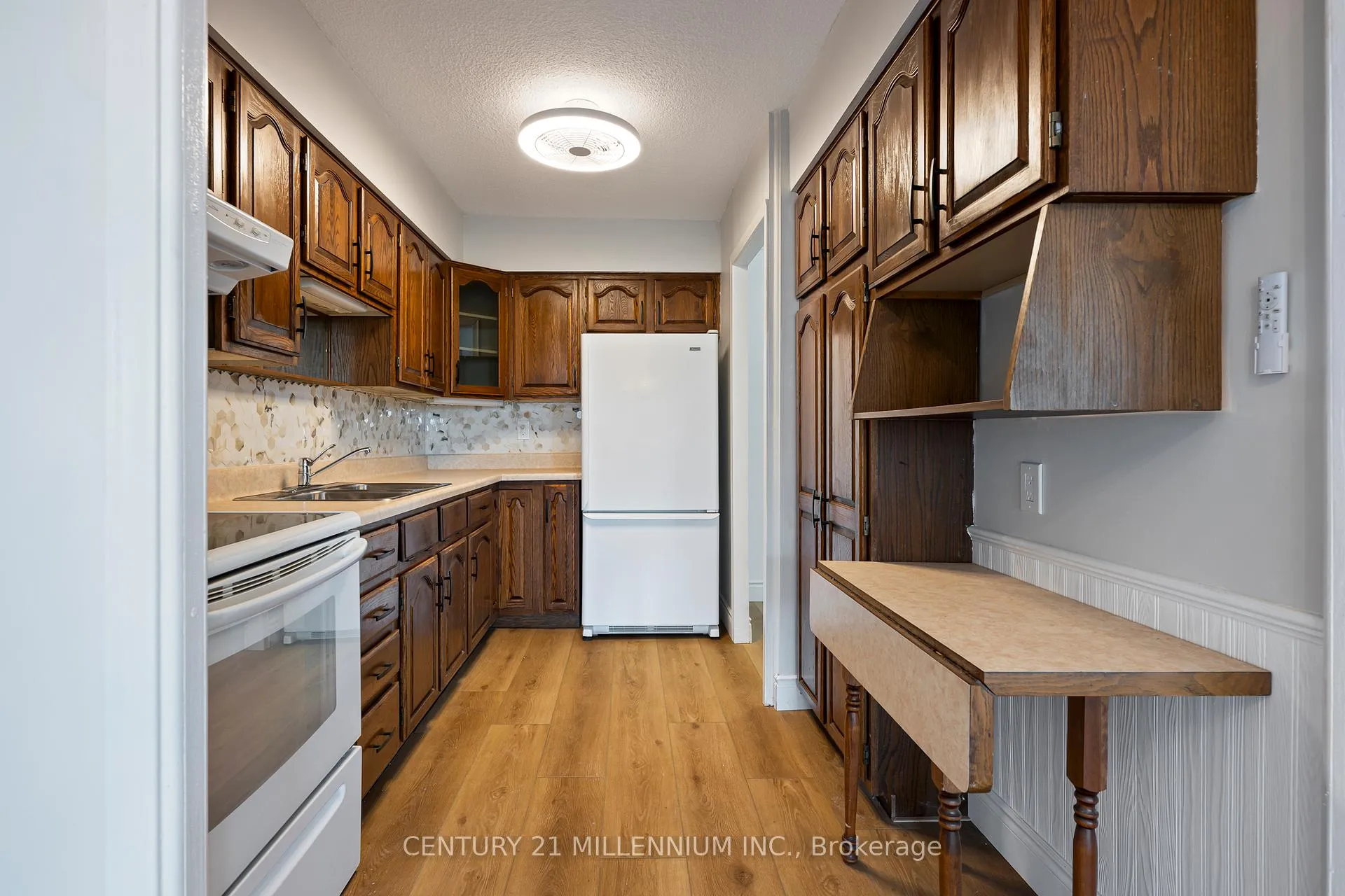 Photo 6 of Unit 1005, 81 Millside Drive, Milton, Old Milton — HOMEH