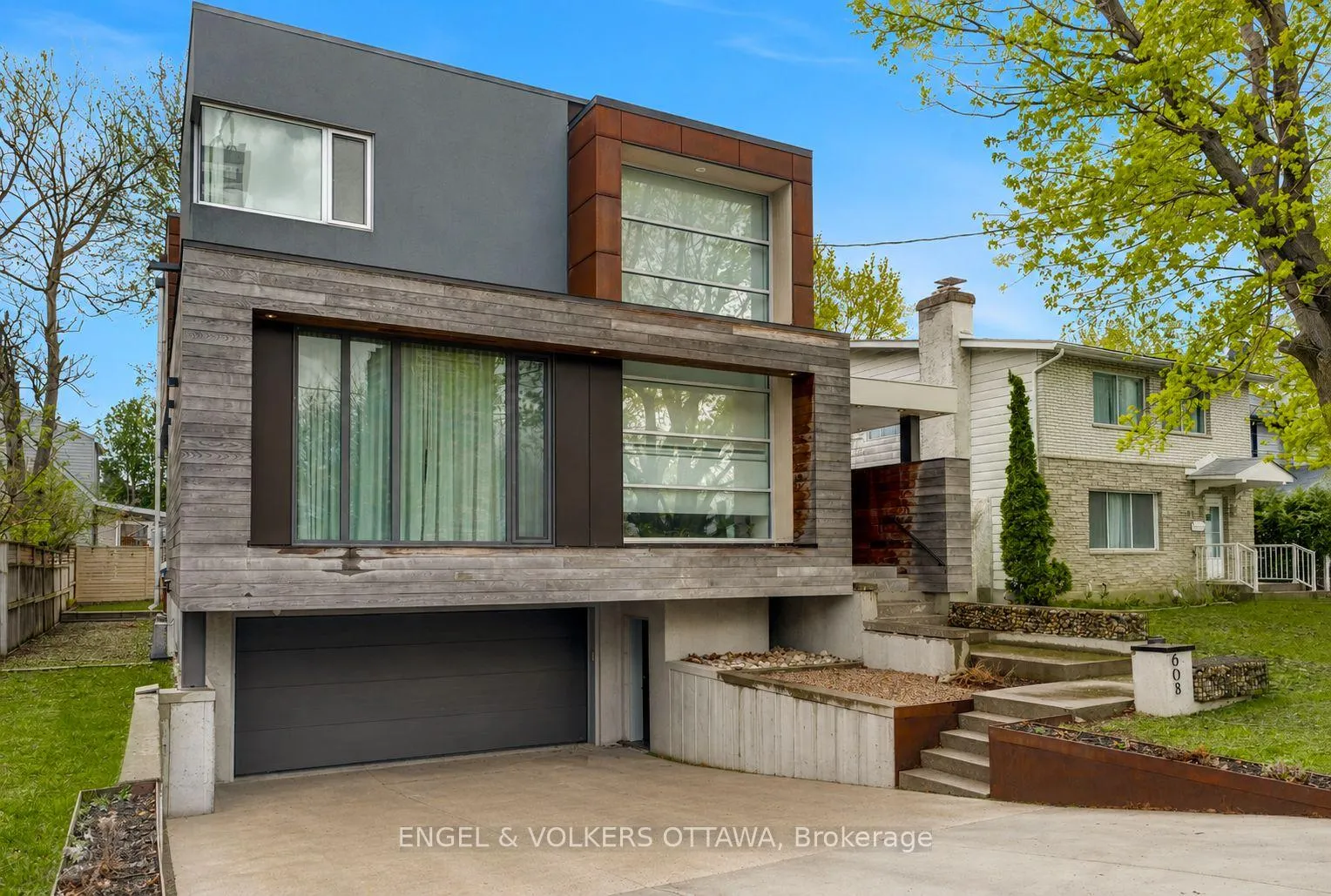 Photo 2 of 608 Byron Avenue, Ottawa, McKellar/Highland — HOMEH