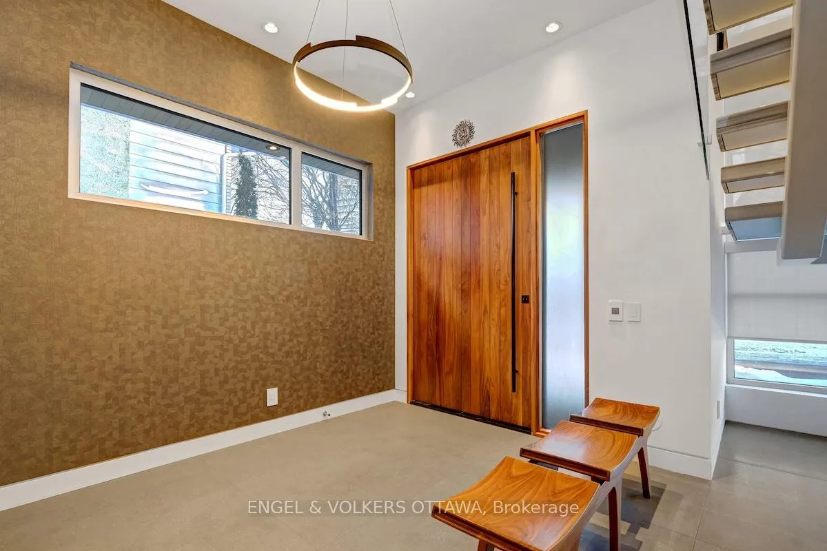 Photo 4 of 608 Byron Avenue, Ottawa, McKellar/Highland — HOMEH