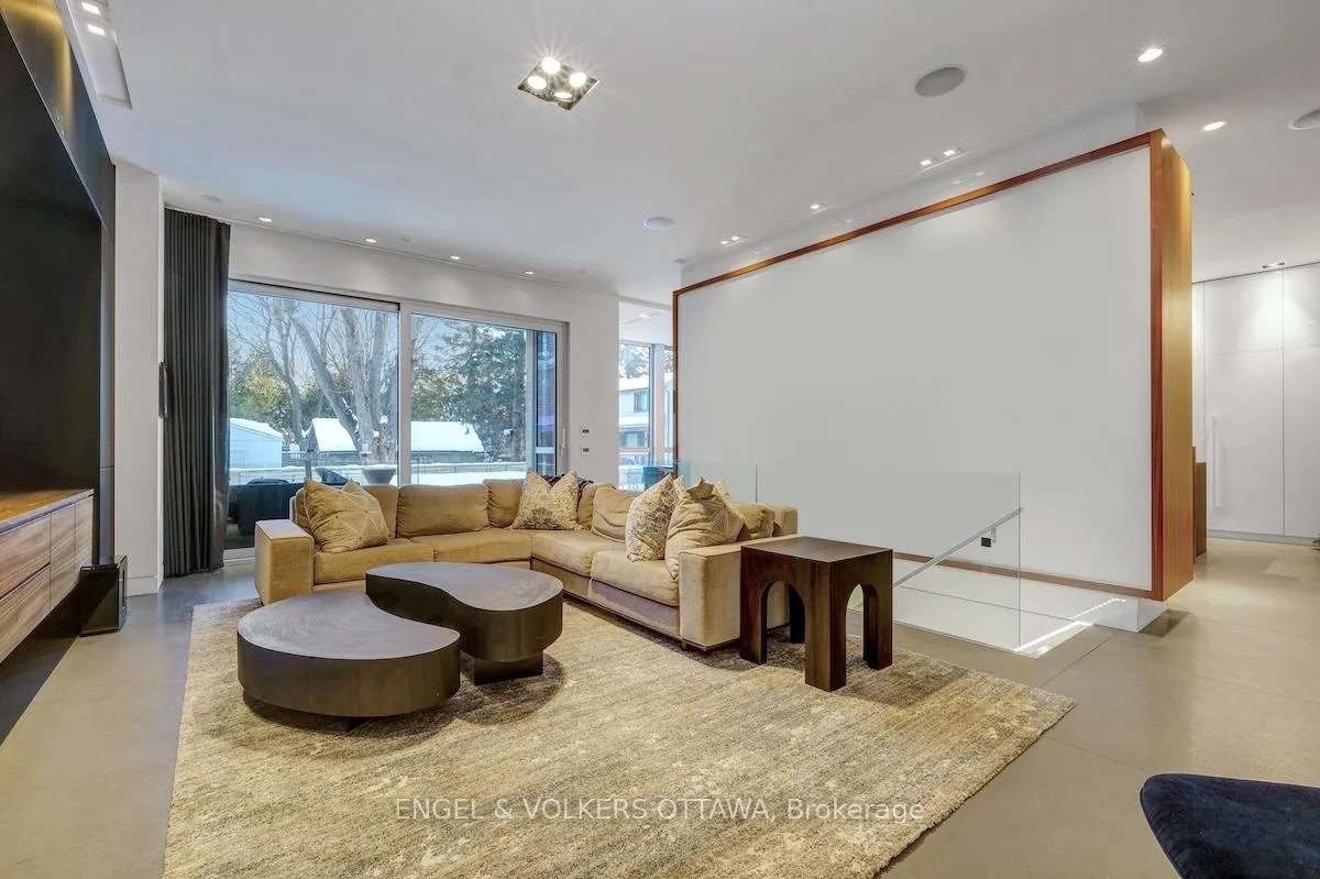 Photo 23 of 608 Byron Avenue, Ottawa, McKellar/Highland — HOMEH