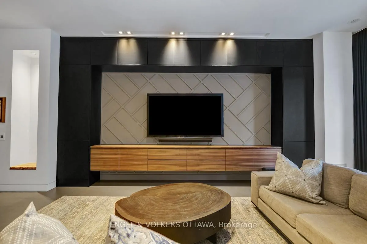 Photo 24 of 608 Byron Avenue, Ottawa, McKellar/Highland — HOMEH