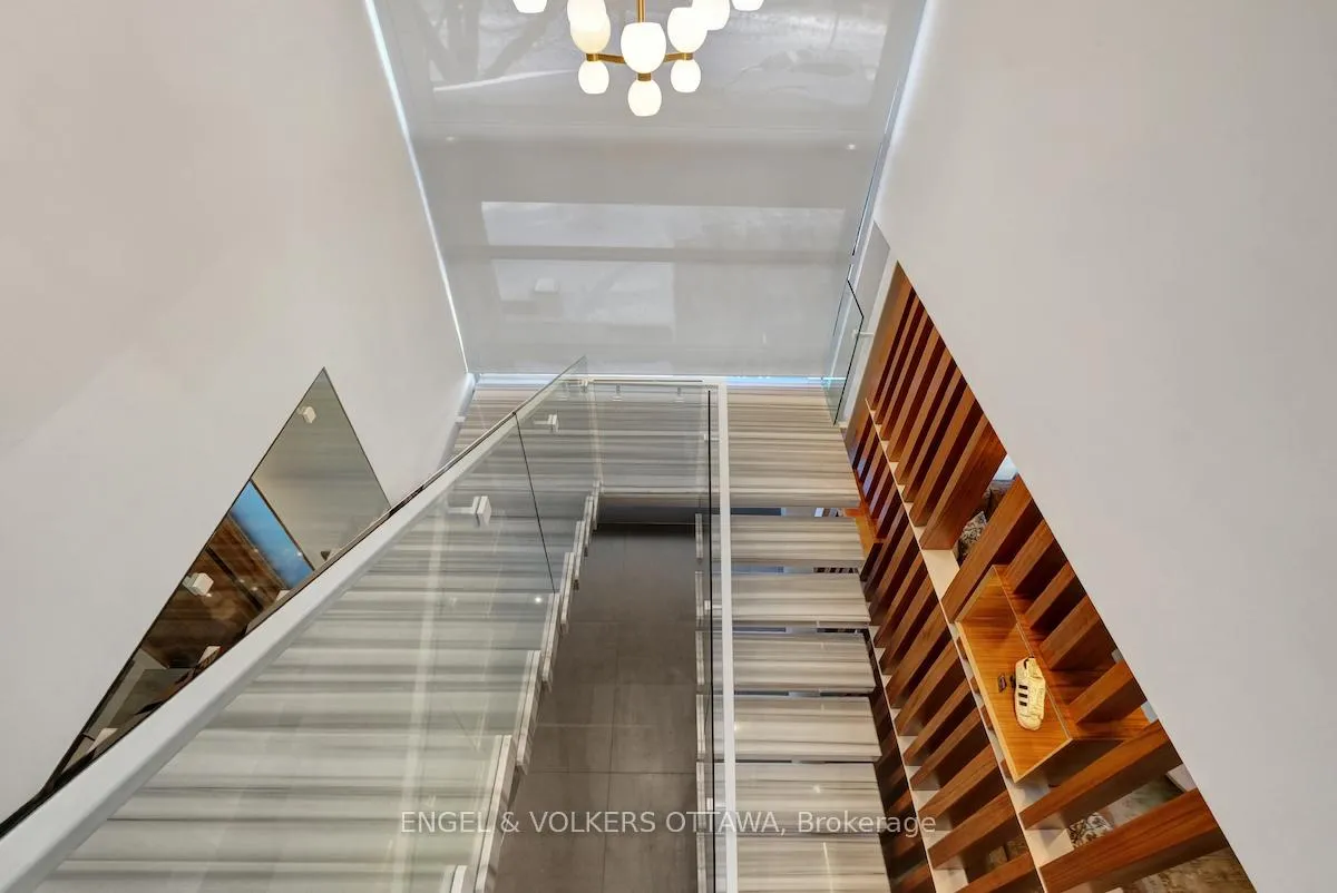 Photo 25 of 608 Byron Avenue, Ottawa, McKellar/Highland — HOMEH