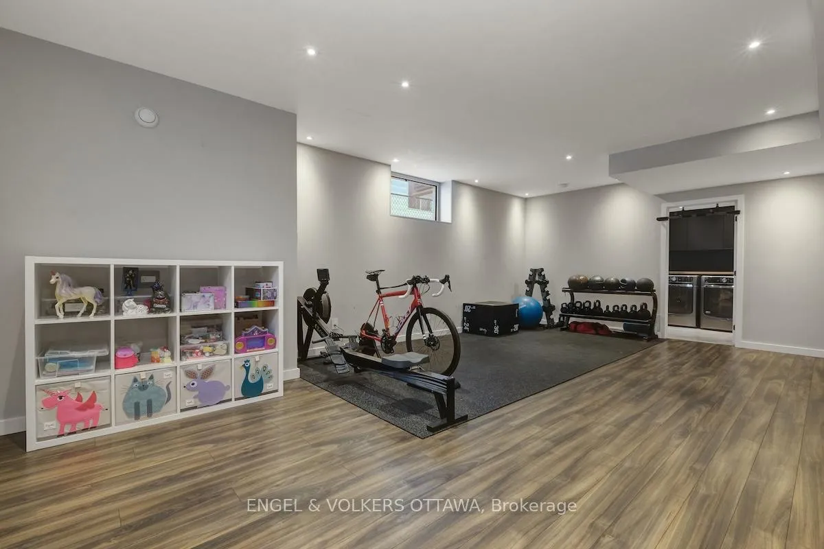 Photo 41 of 608 Byron Avenue, Ottawa, McKellar/Highland — HOMEH