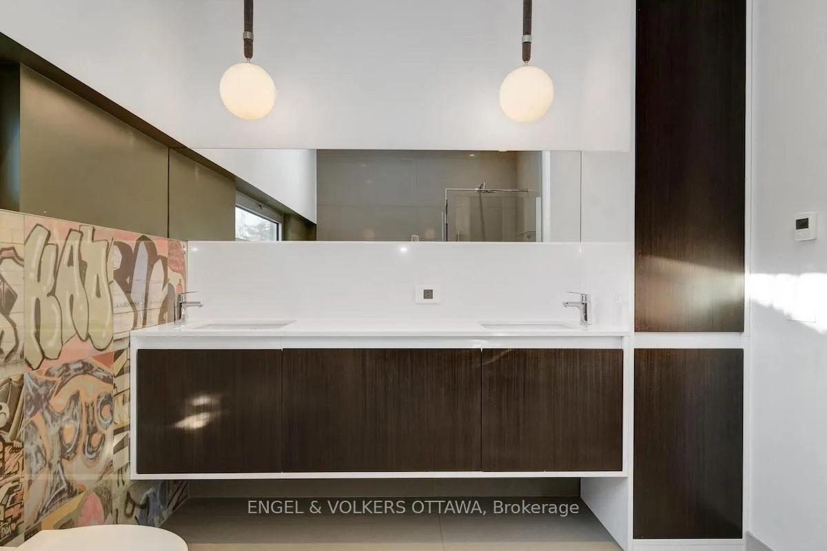 Photo 45 of 608 Byron Avenue, Ottawa, McKellar/Highland — HOMEH