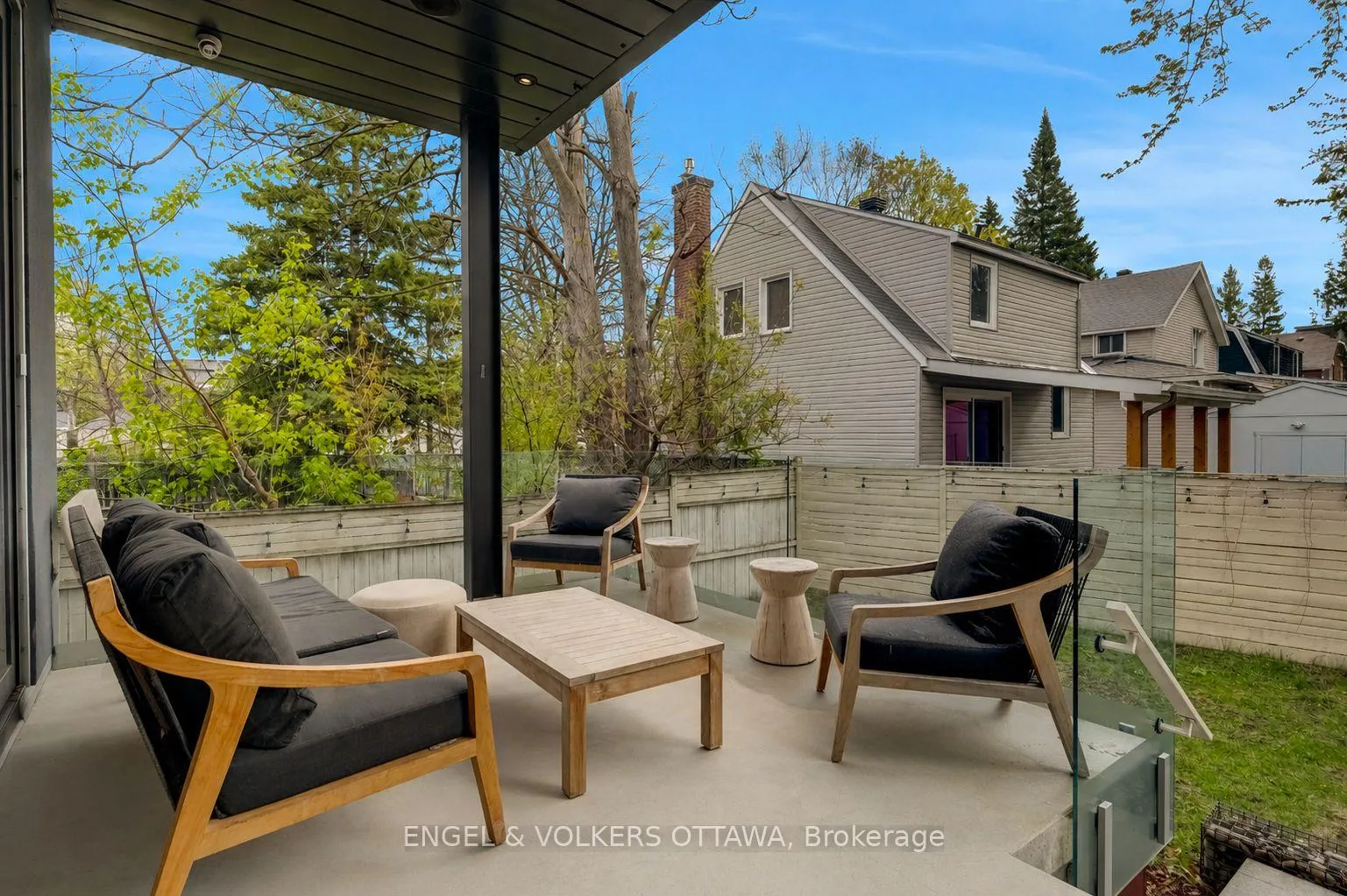 Photo 46 of 608 Byron Avenue, Ottawa, McKellar/Highland — HOMEH