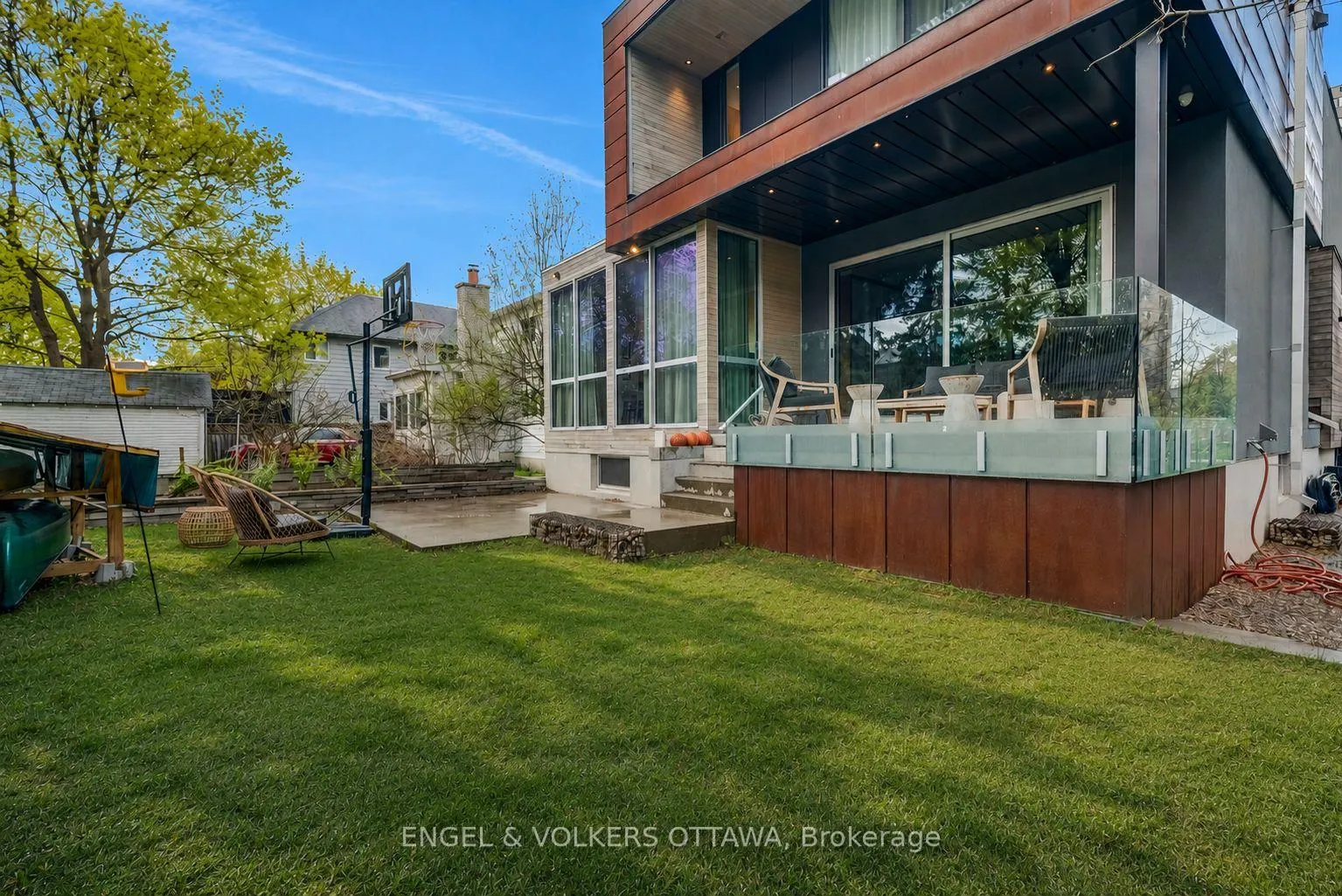 Photo 47 of 608 Byron Avenue, Ottawa, McKellar/Highland — HOMEH