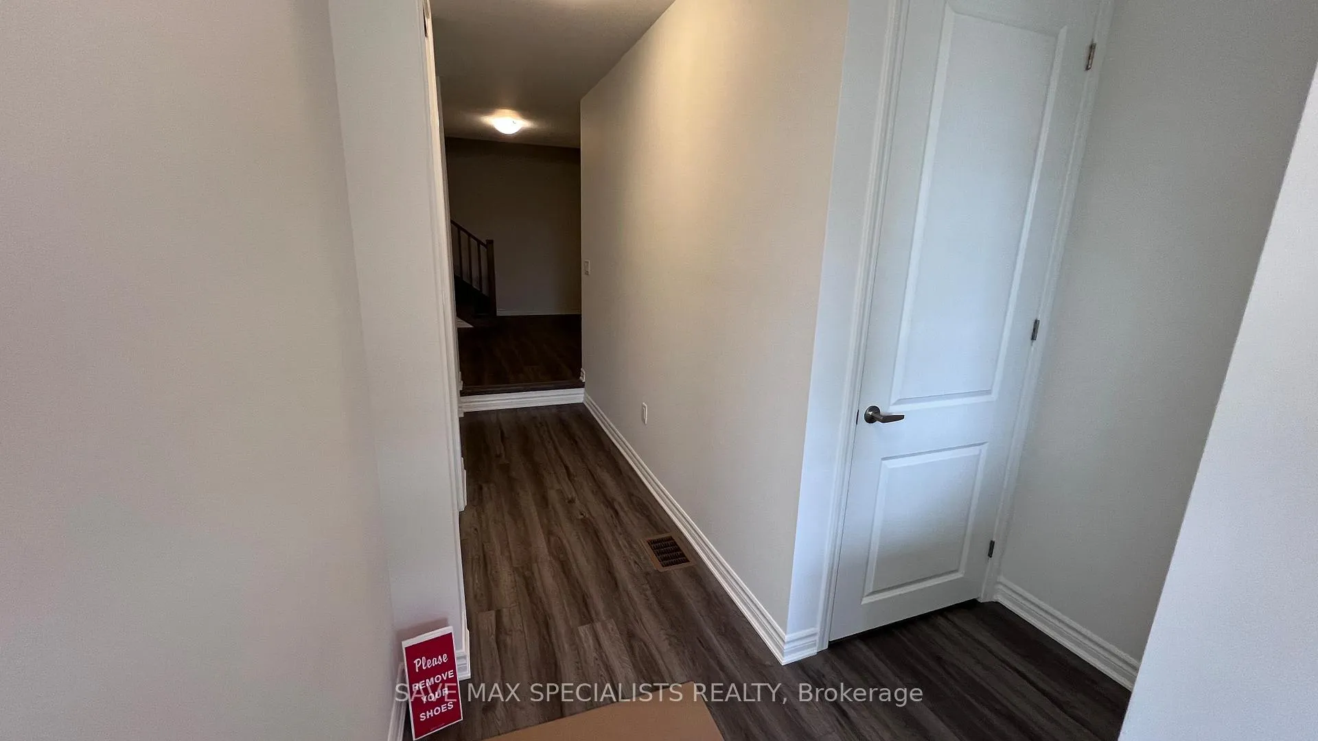 Photo 2 of 5 Vimy Ridge Road, Brampton, Northwest Brampton — HOMEH
