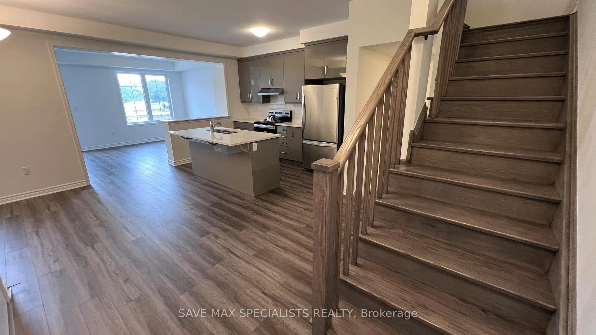Photo 12 of 5 Vimy Ridge Road, Brampton, Northwest Brampton — HOMEH