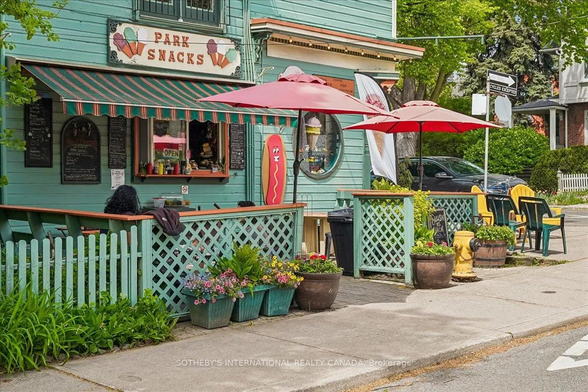 Photo 2 of 161 Winchester Street, Toronto, Cabbagetown-South St. James Town — HOMEH