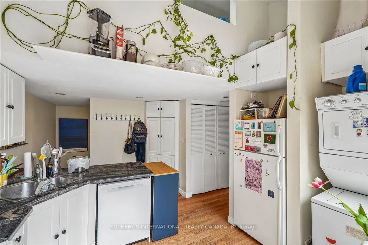 Photo 20 of 161 Winchester Street, Toronto, Cabbagetown-South St. James Town — HOMEH