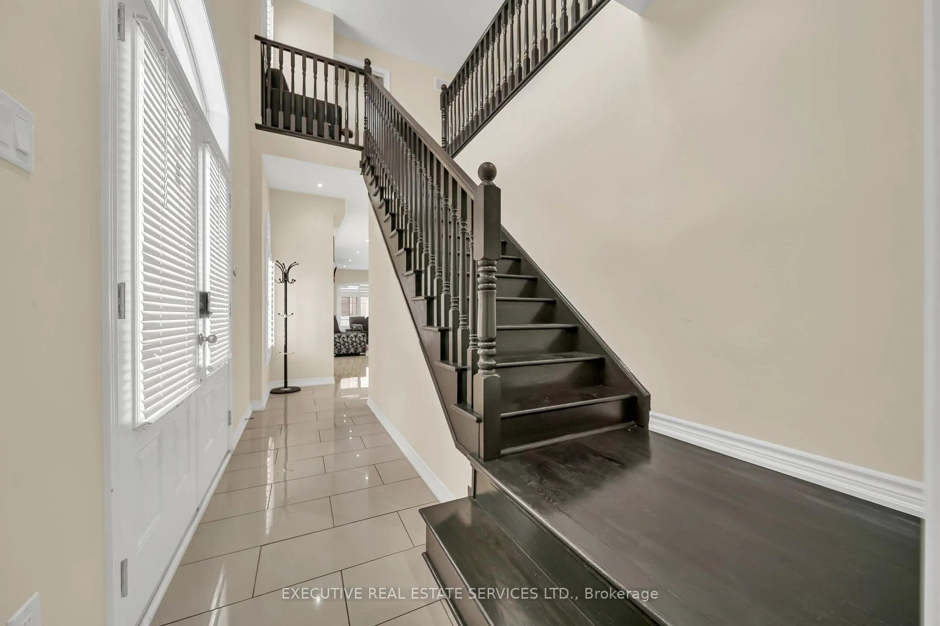 Photo 7 of 13 Masken Circle, Brampton, Northwest Brampton — HOMEH