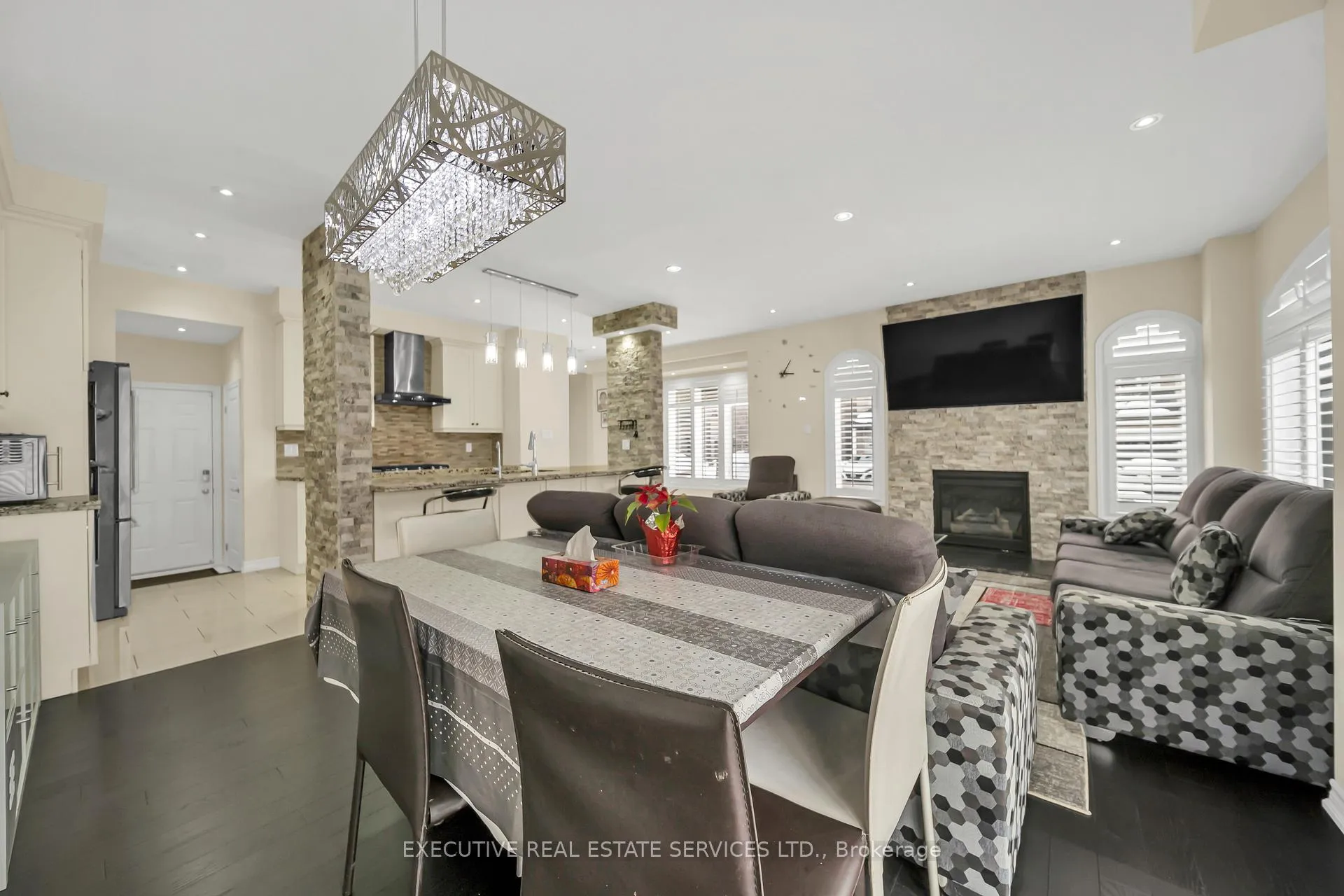 Photo 14 of 13 Masken Circle, Brampton, Northwest Brampton — HOMEH