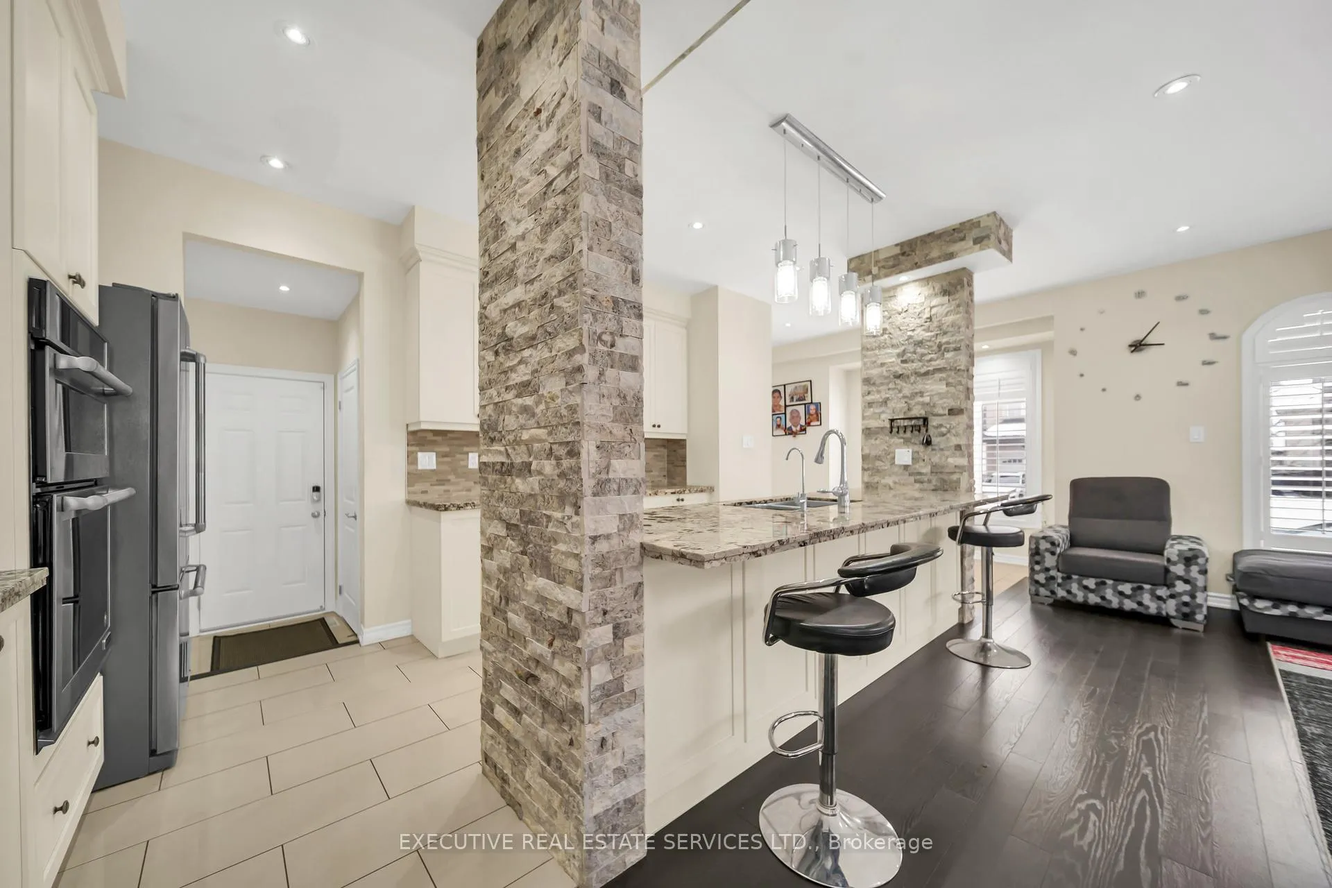 Photo 16 of 13 Masken Circle, Brampton, Northwest Brampton — HOMEH