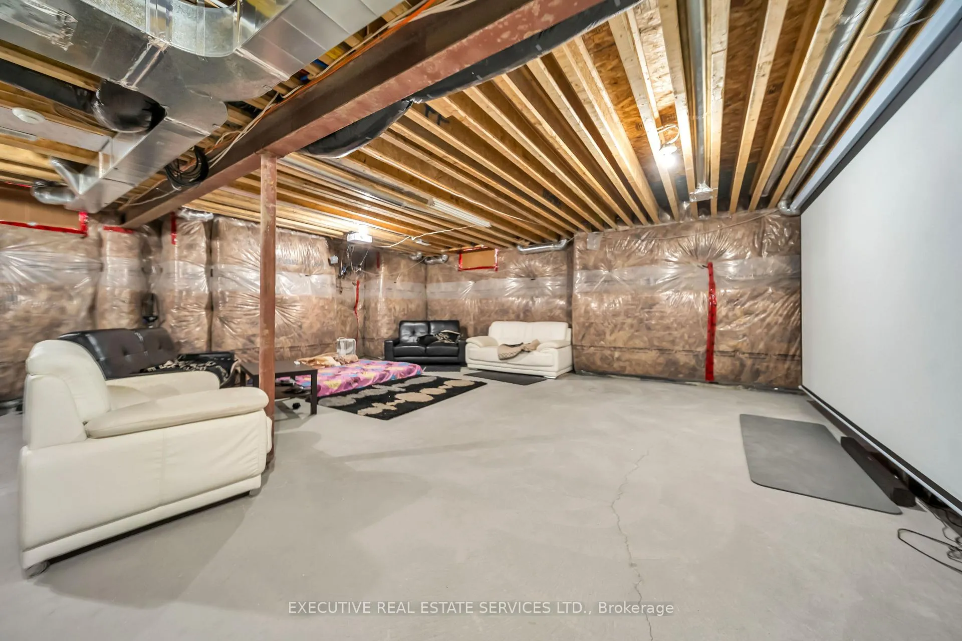 Photo 38 of 13 Masken Circle, Brampton, Northwest Brampton — HOMEH