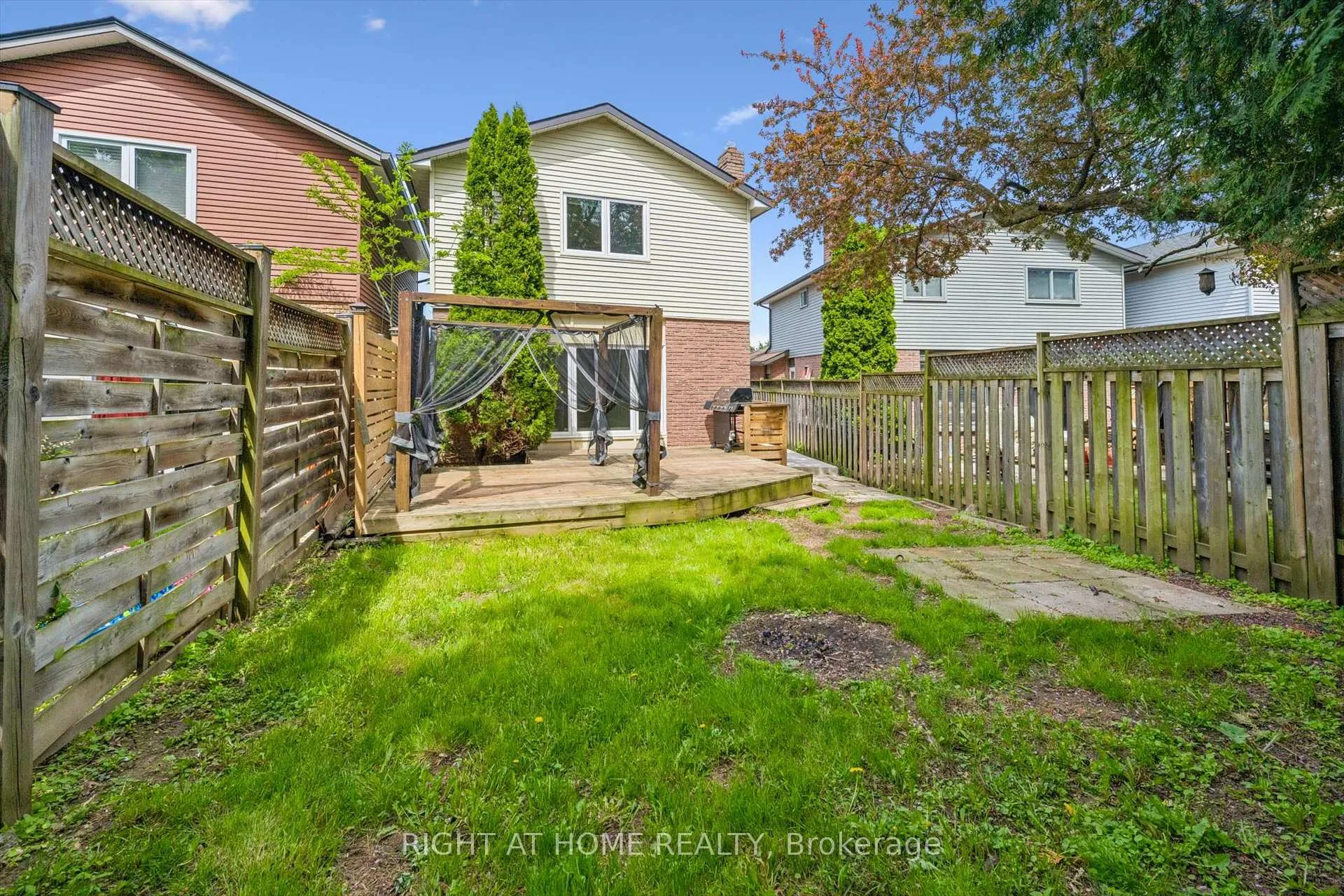 Photo 34 of 2432 Malcolm Crescent, Burlington, Brant Hills — HOMEH