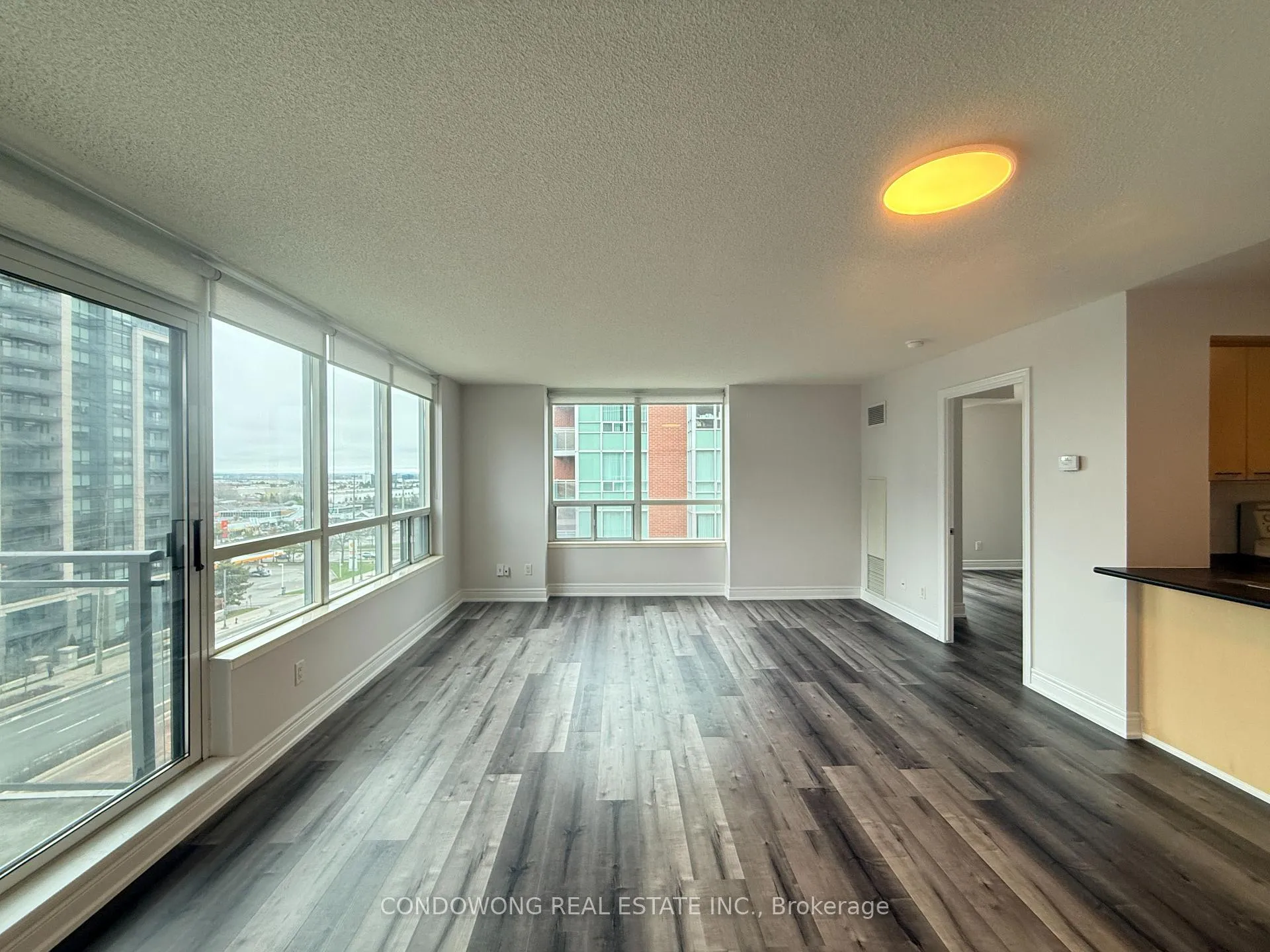 Photo 3 of Unit 918, 48 Suncrest Boulevard, Markham, Commerce Valley — HOMEH