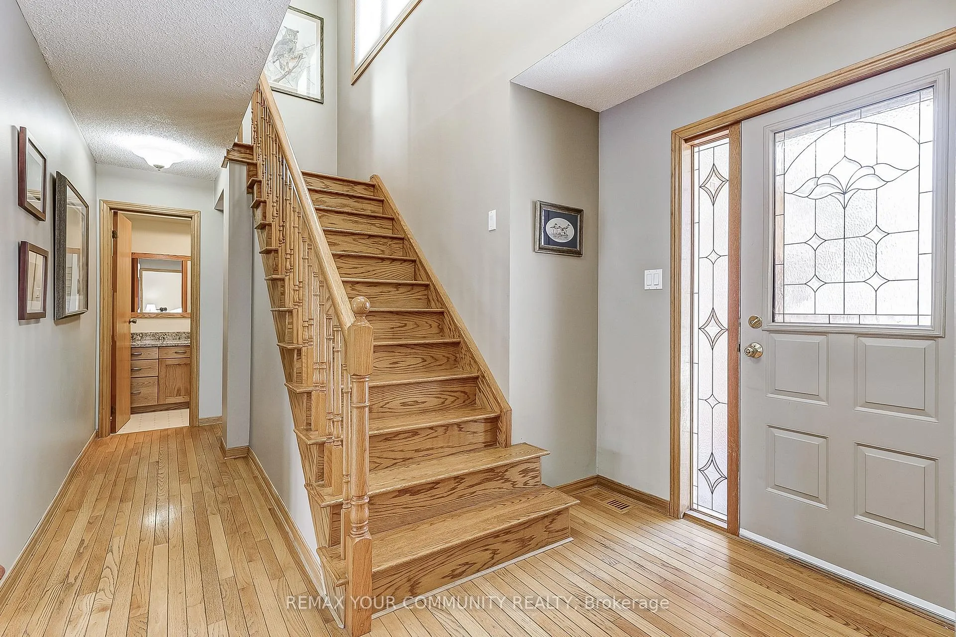 Photo 3 of 3 Sawyer Crescent, Markham, Markham Village — HOMEH