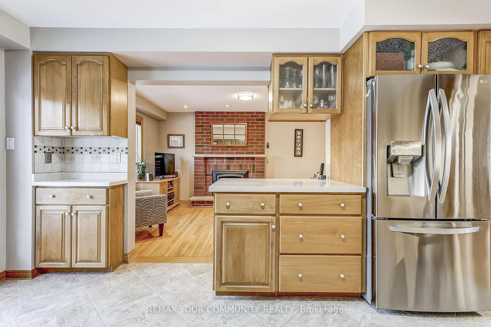 Photo 8 of 3 Sawyer Crescent, Markham, Markham Village — HOMEH