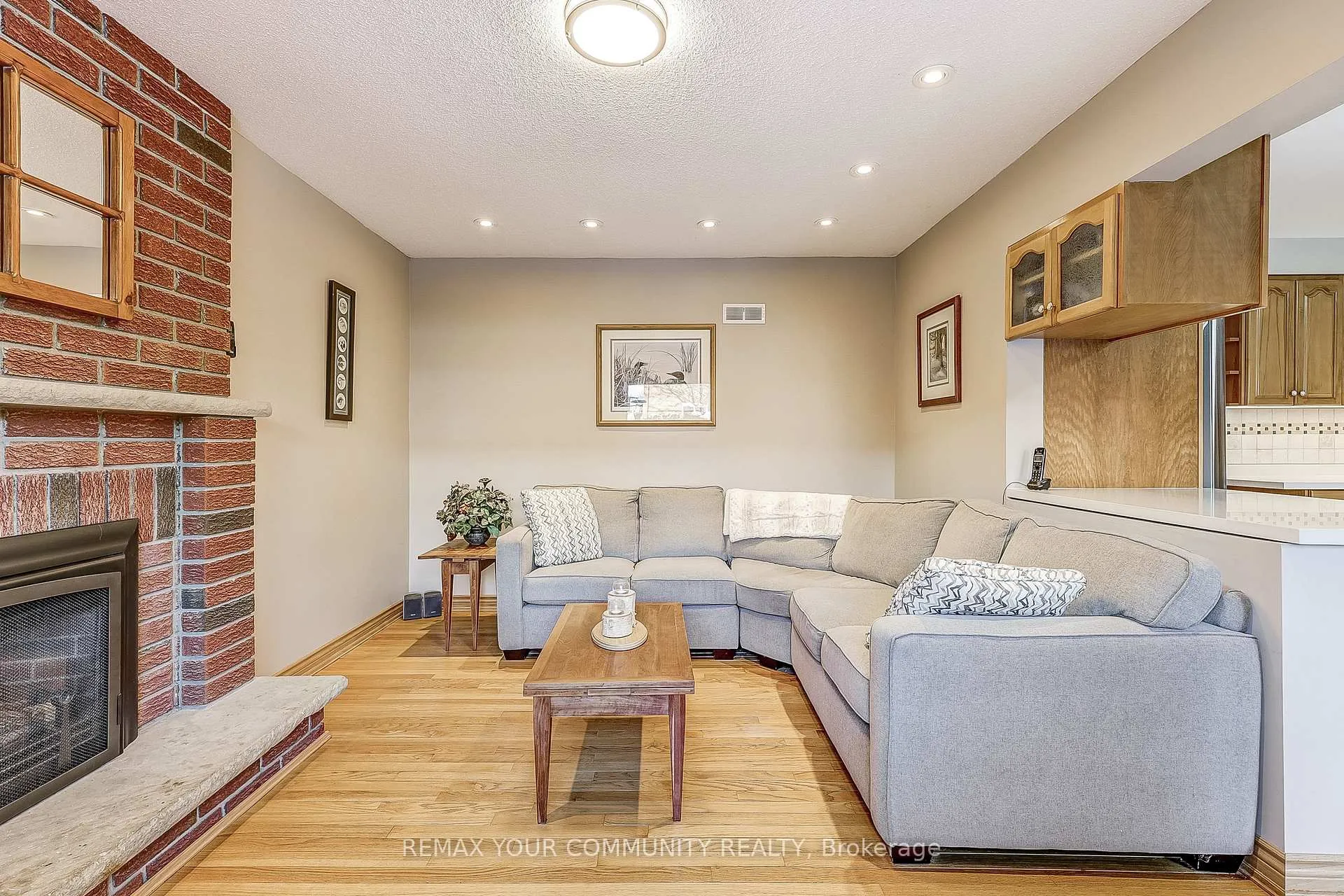 Photo 10 of 3 Sawyer Crescent, Markham, Markham Village — HOMEH