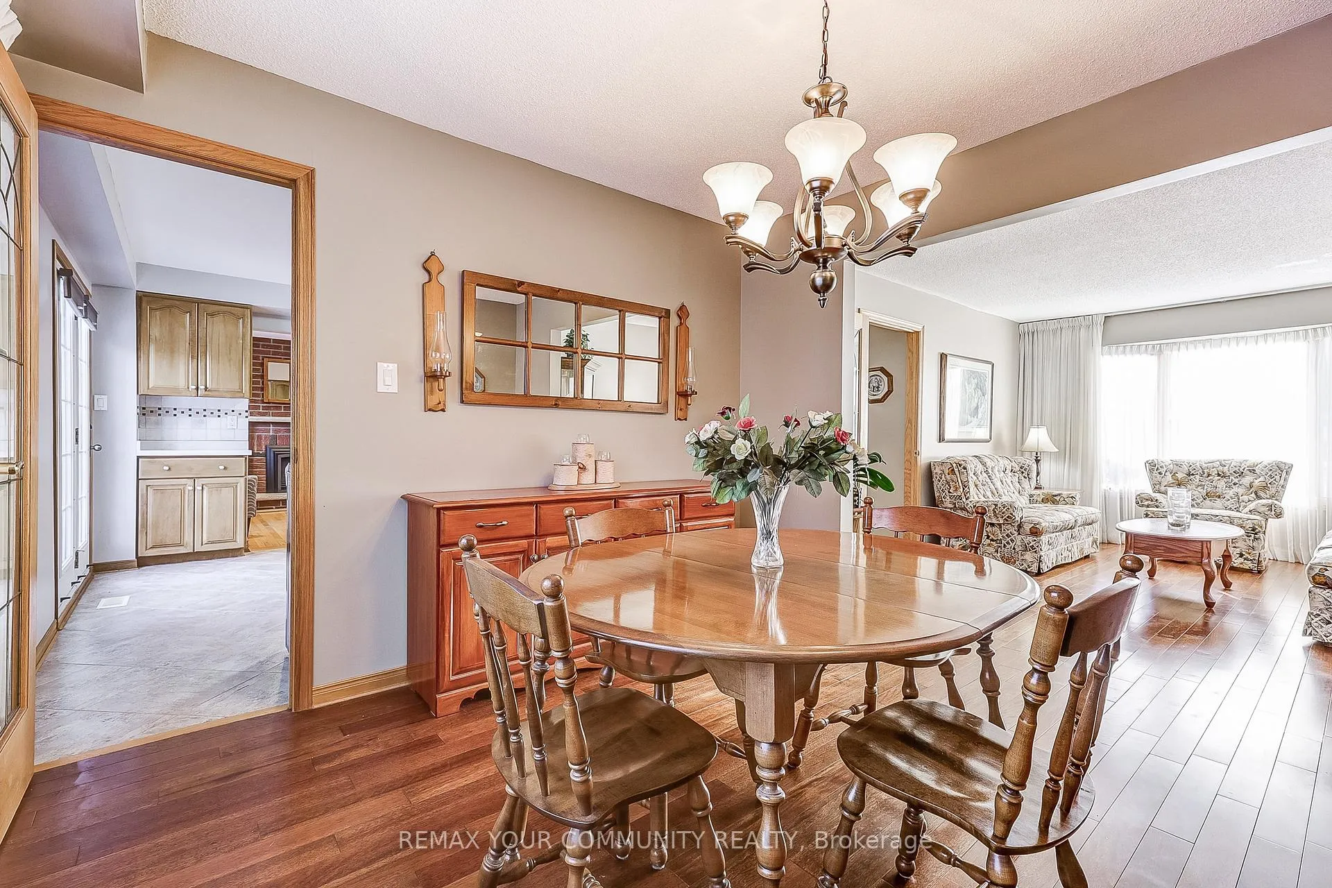 Photo 12 of 3 Sawyer Crescent, Markham, Markham Village — HOMEH