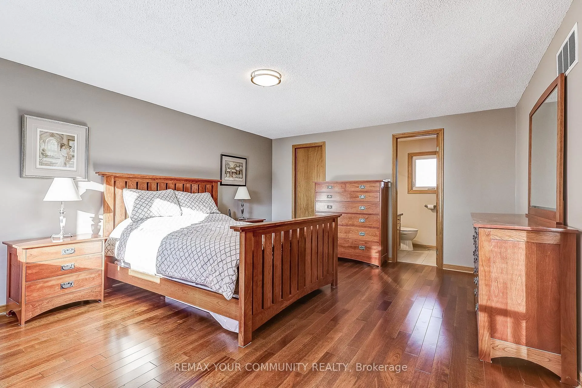 Photo 19 of 3 Sawyer Crescent, Markham, Markham Village — HOMEH