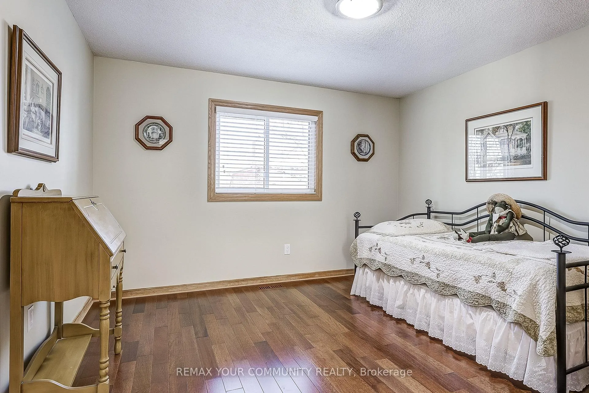 Photo 25 of 3 Sawyer Crescent, Markham, Markham Village — HOMEH