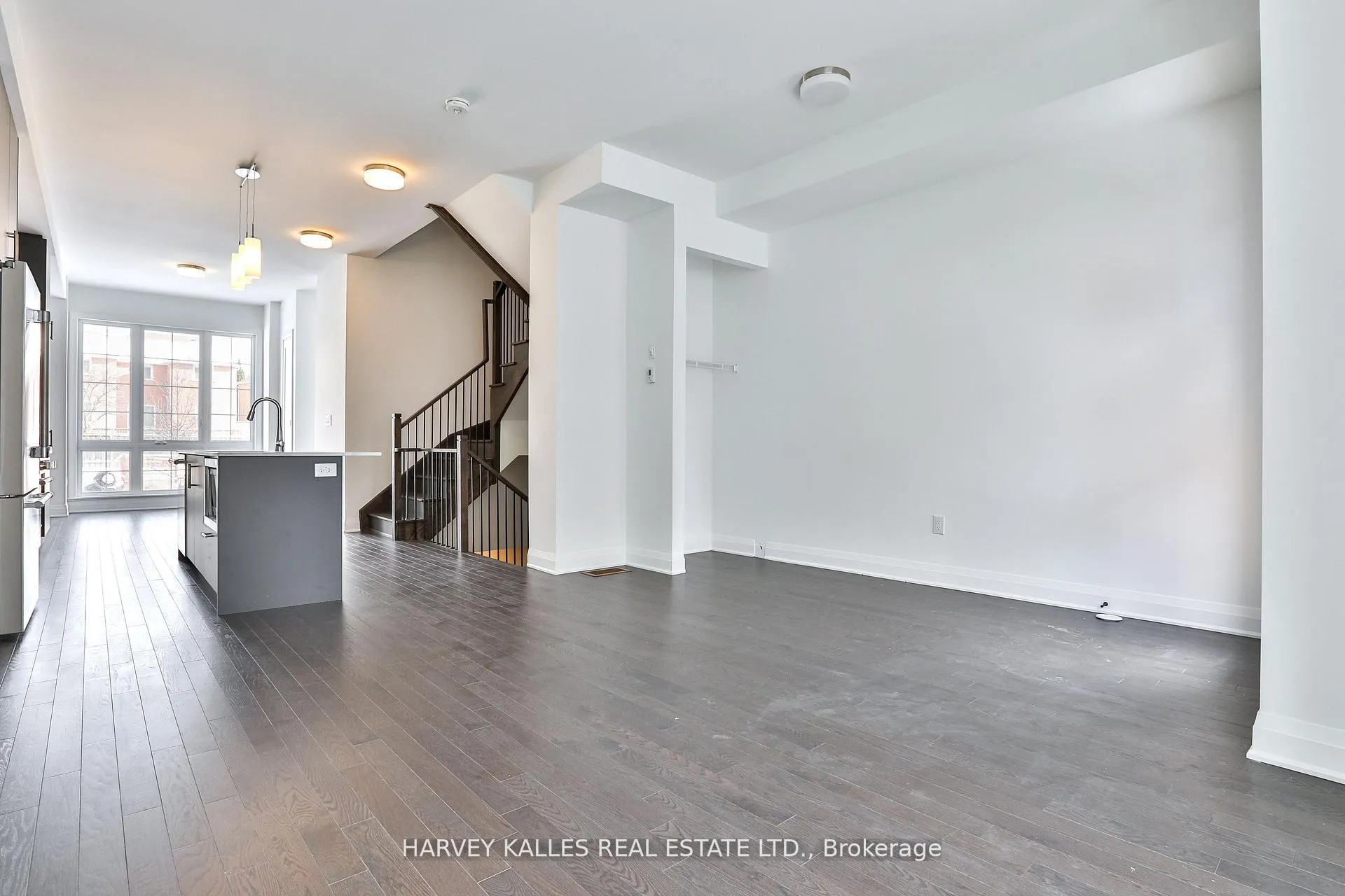 Photo 11 of 204 Atkinson Avenue, Vaughan, Uplands — HOMEH