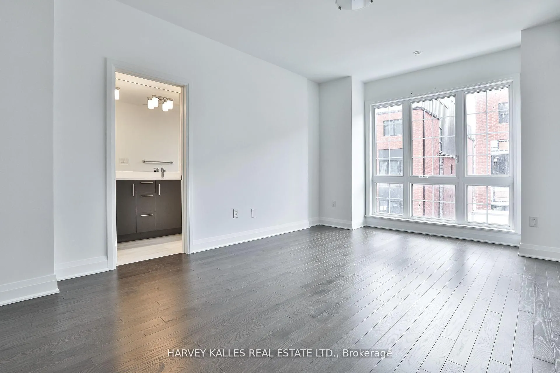 Photo 22 of 204 Atkinson Avenue, Vaughan, Uplands — HOMEH