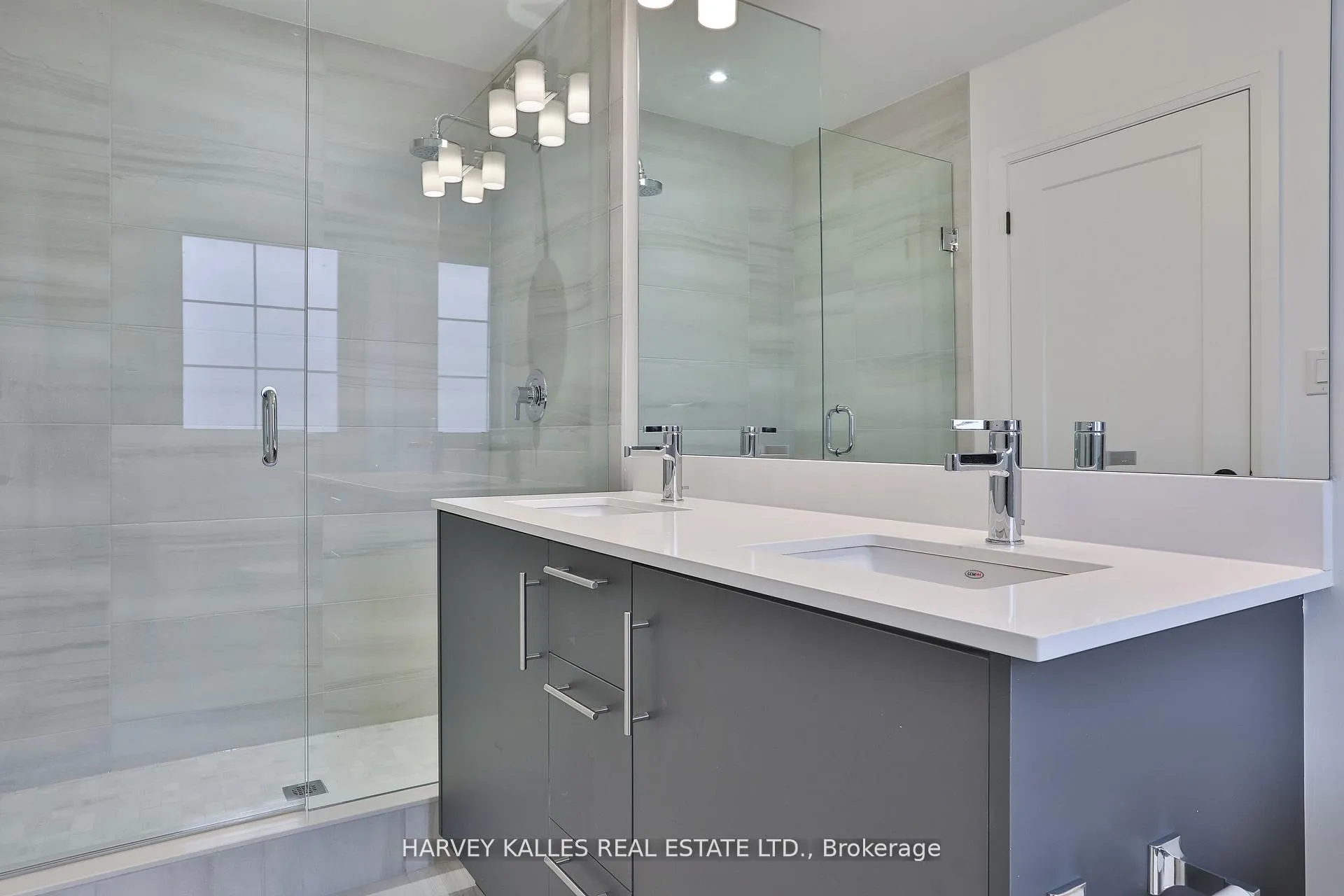 Photo 25 of 204 Atkinson Avenue, Vaughan, Uplands — HOMEH