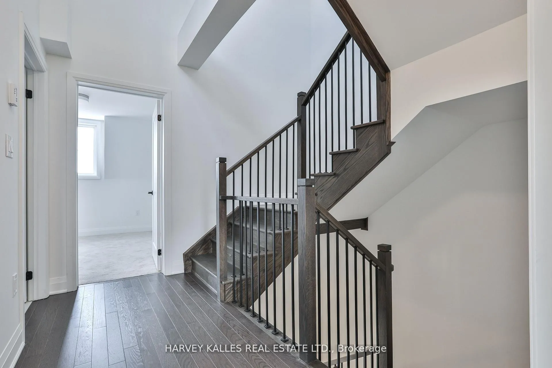 Photo 37 of 204 Atkinson Avenue, Vaughan, Uplands — HOMEH