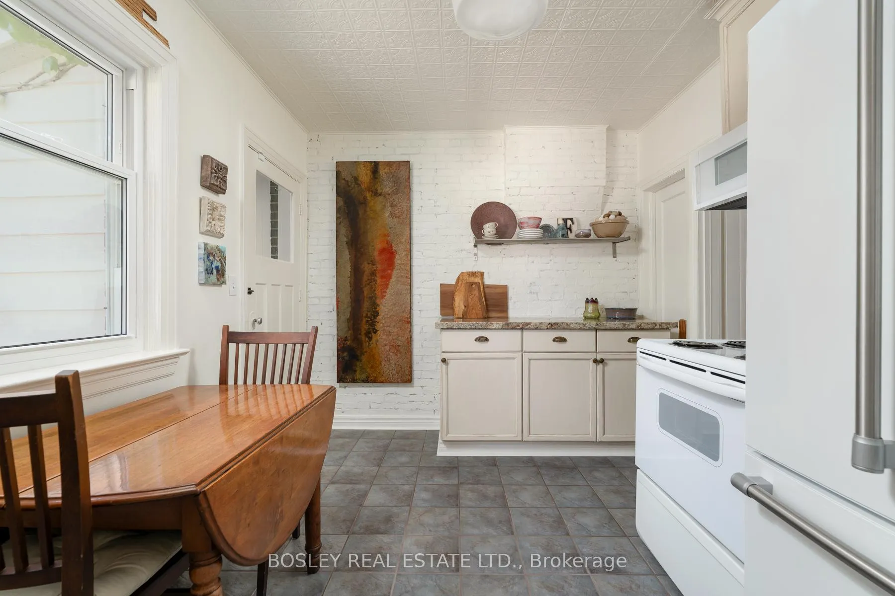 Photo 13 of 57 Springdale Boulevard, Toronto, Danforth Village-East York — HOMEH