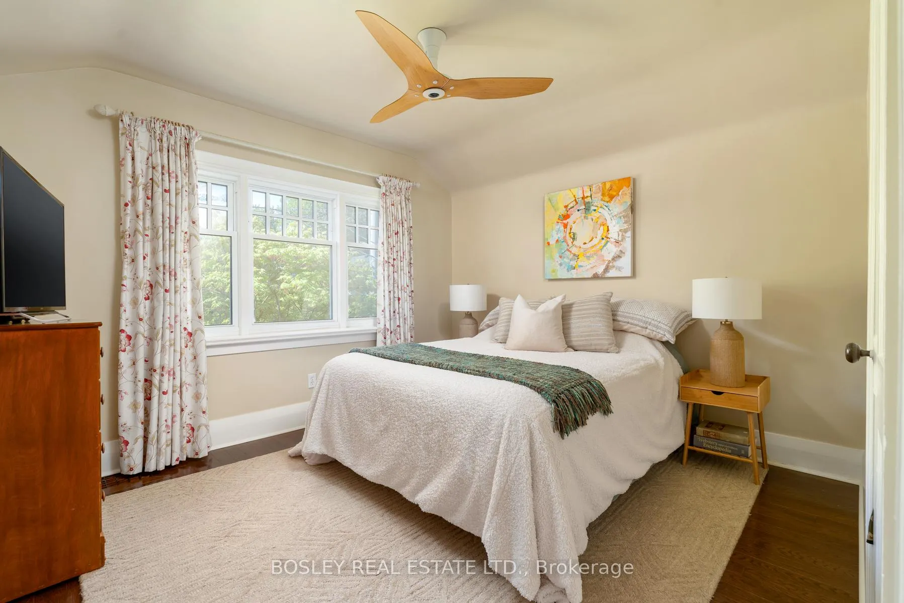 Photo 18 of 57 Springdale Boulevard, Toronto, Danforth Village-East York — HOMEH