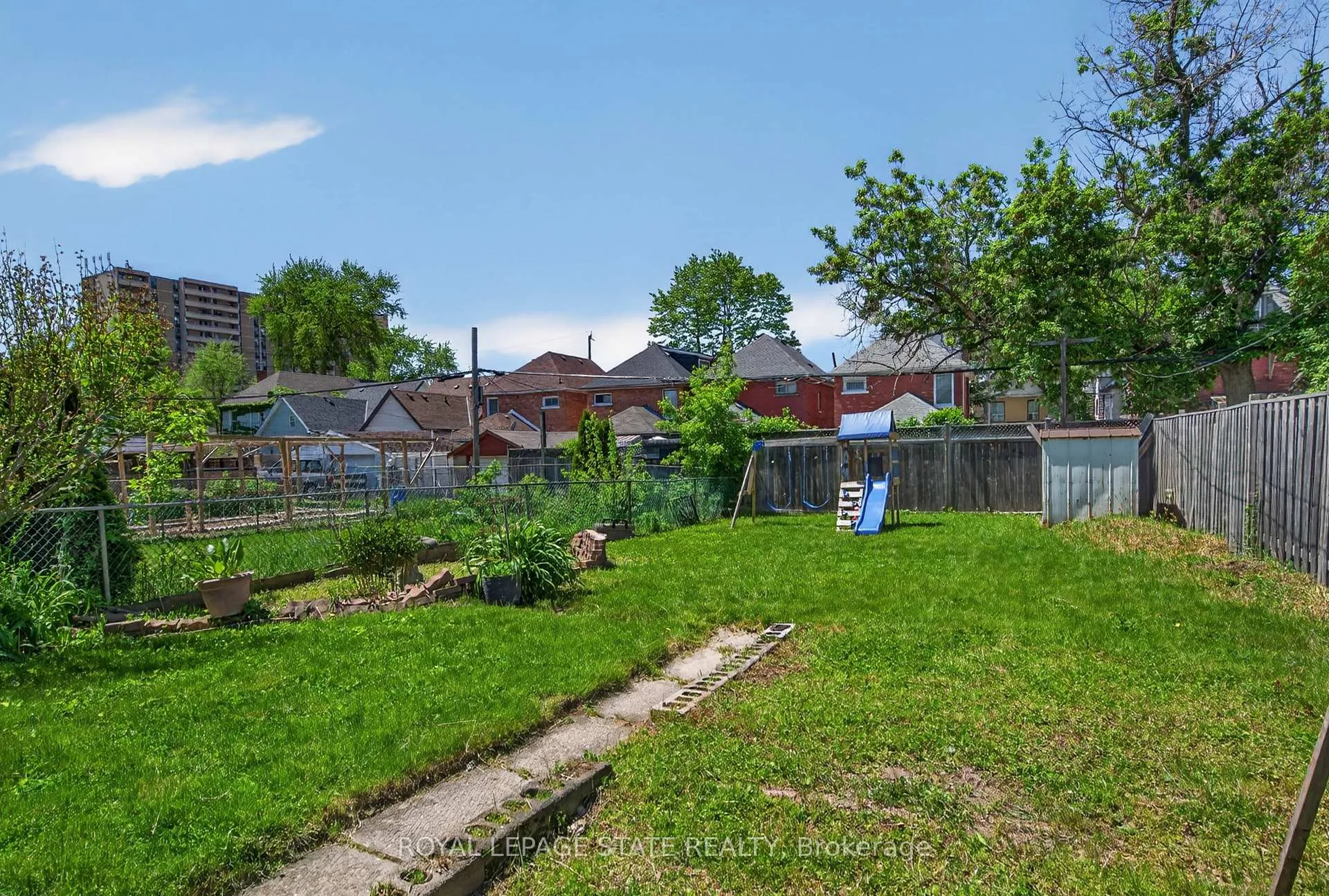 Photo 32 of 199 Stirton Street, Hamilton, Gibson — HOMEH